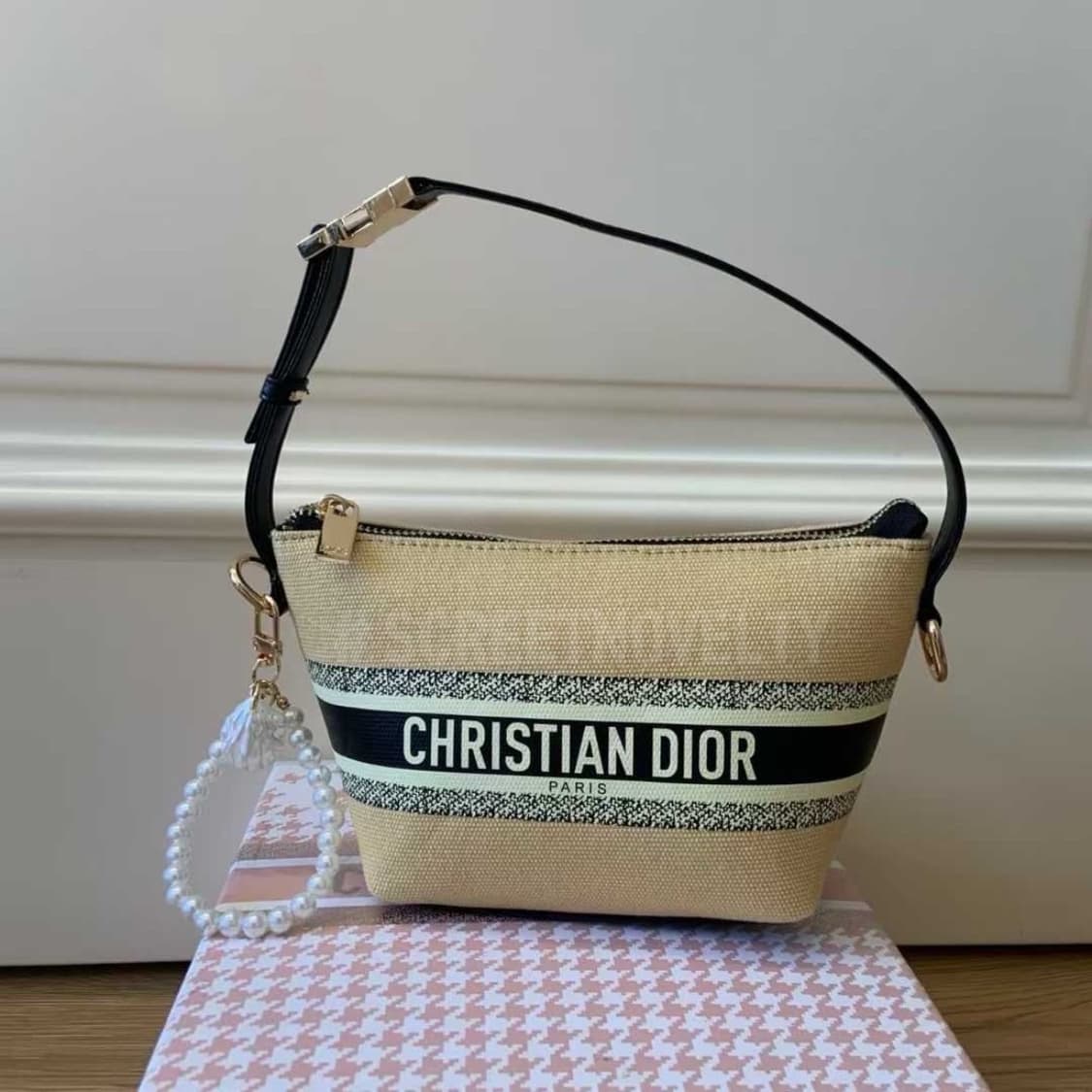 디올뷰티 리미티드 미니핸들백 체인크로스백 무배 상품이미지3