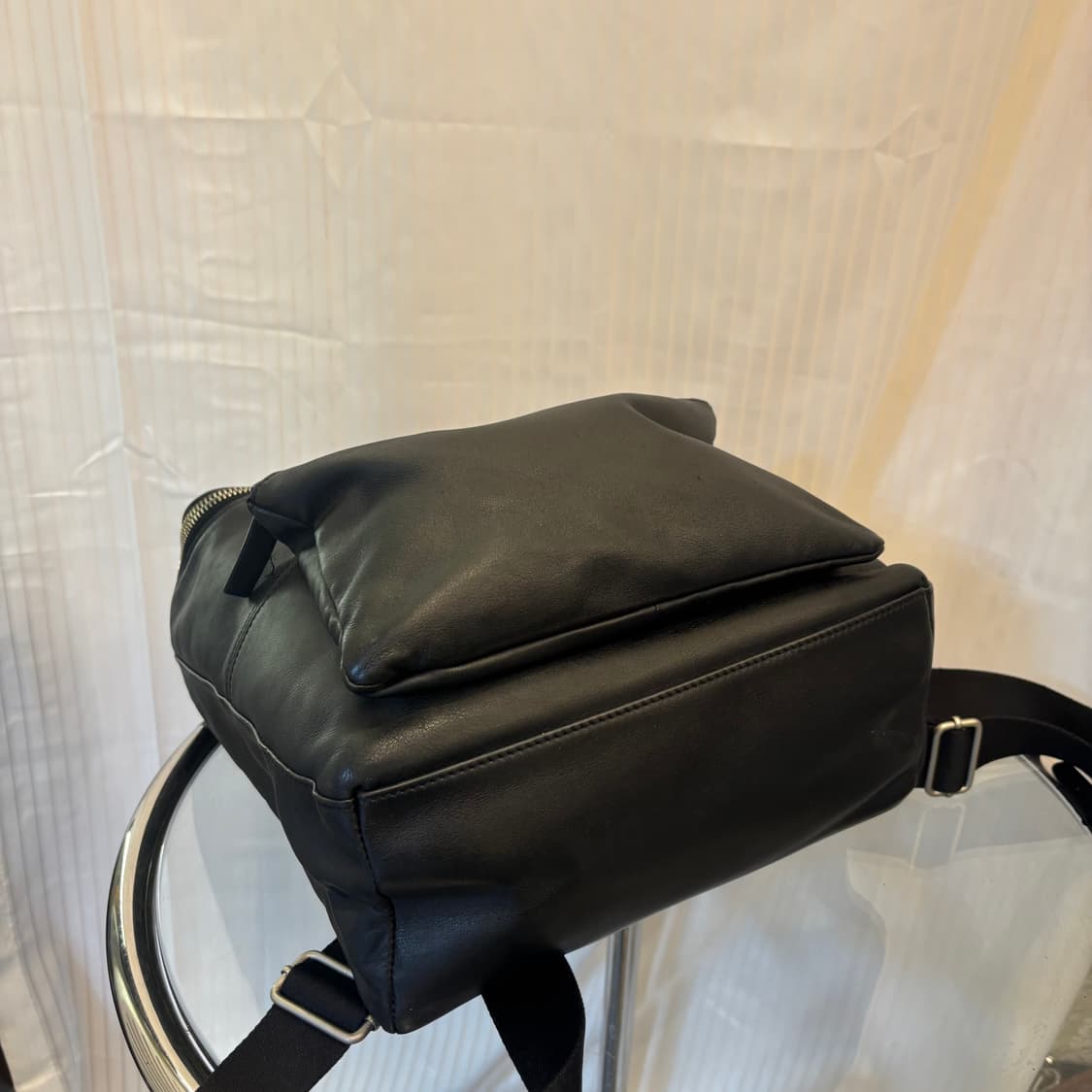 정품 만다리나덕 소가죽 백팩    상품이미지7