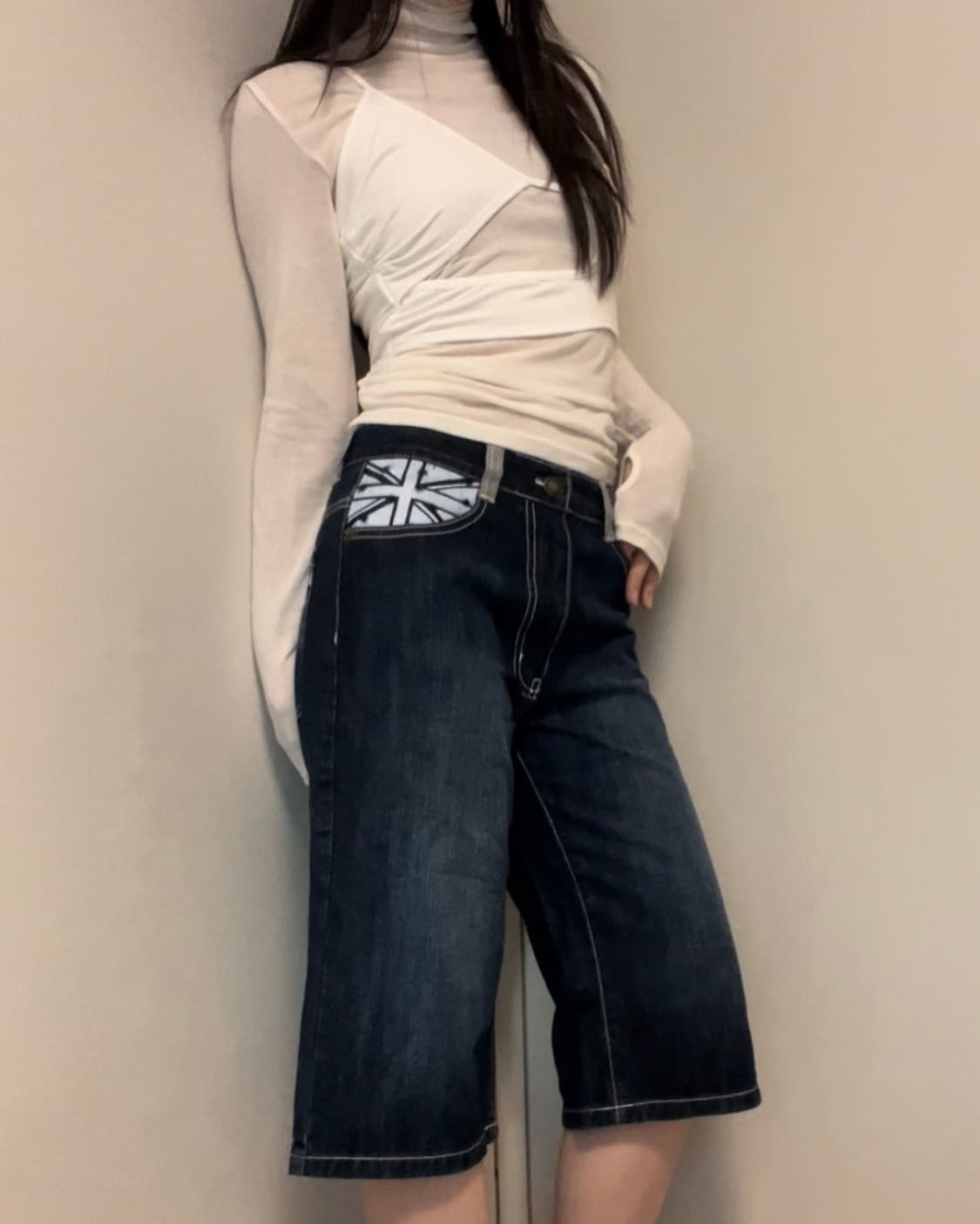 white cut-out sleeveless top 상품이미지4