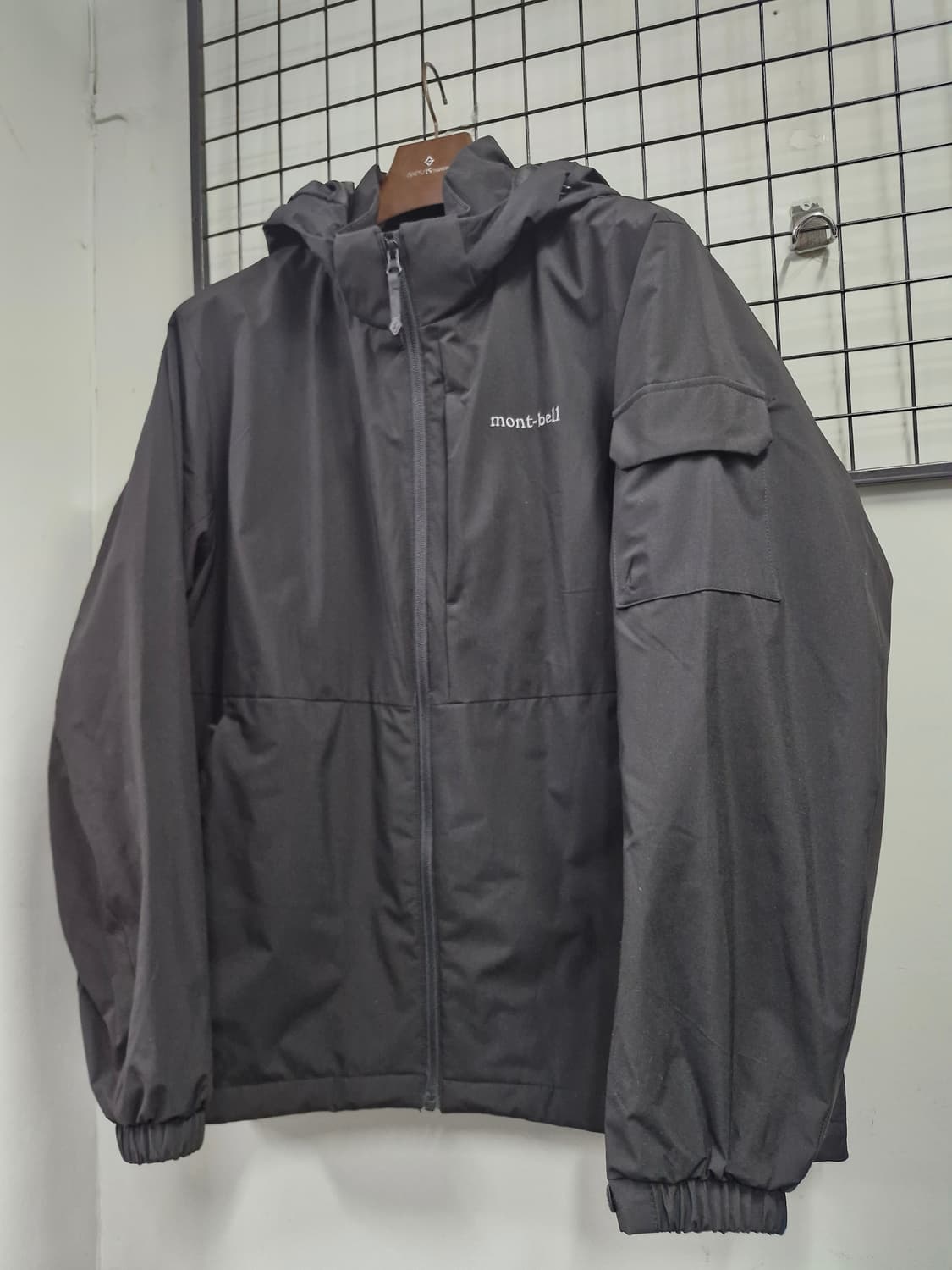 110XXL 몽벨 웜 에디션 웨더 바람막이 자켓 상품이미지3