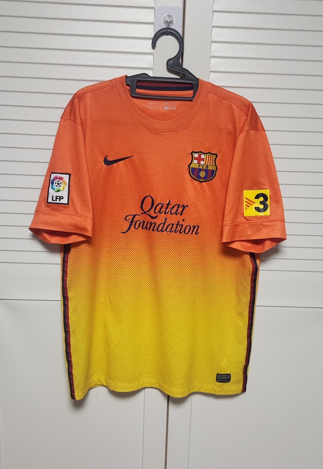 11-12 나이키 바르셀로나 어웨이 유니폼 반팔 NO.PUYOL 상품이미지1