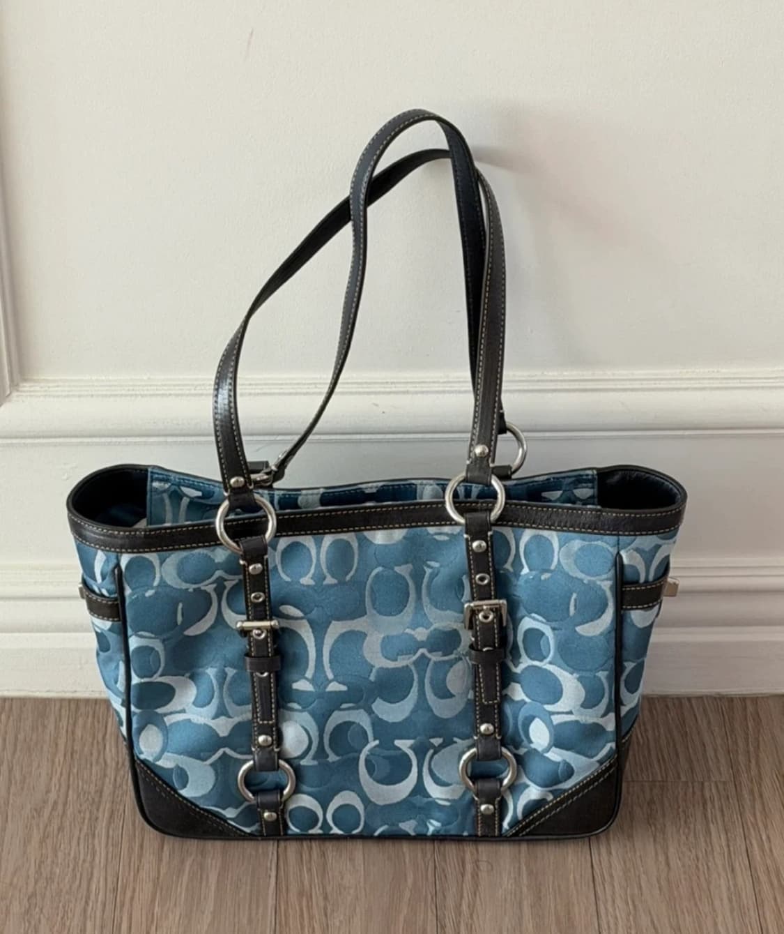 Coach 코치 블루 옵틱 시그니처 도트백 상품이미지3