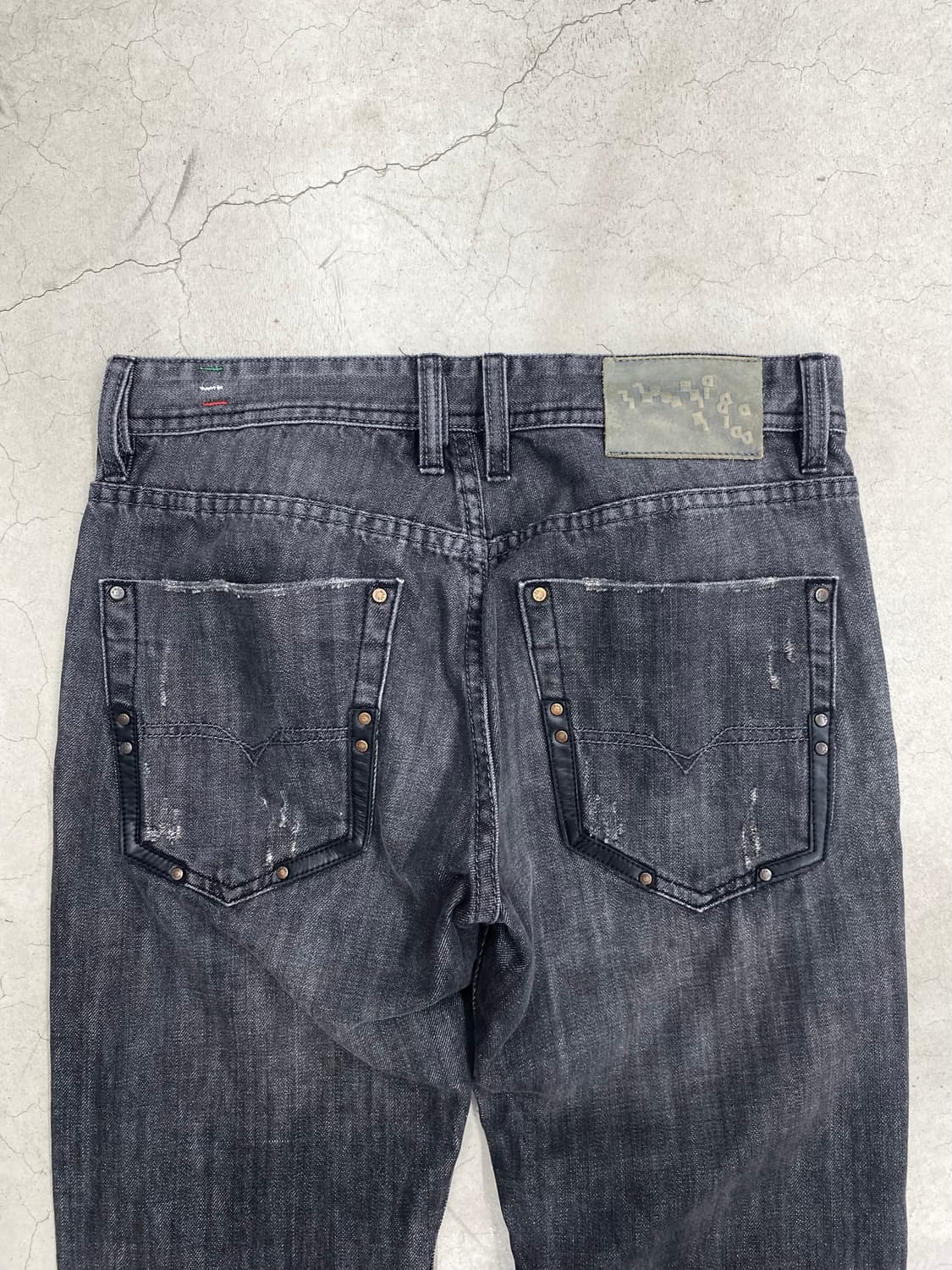 디젤 아일렛 스트레이트 팬츠 상품이미지5