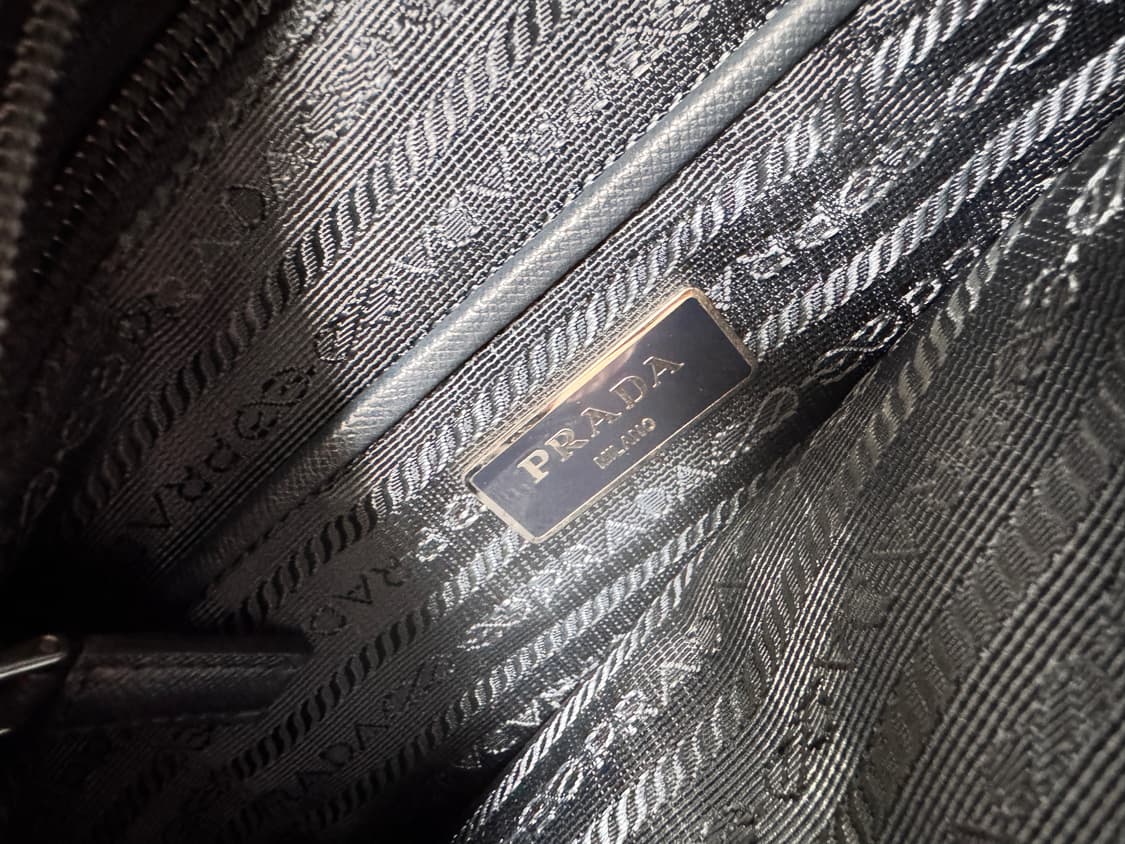 프라다 투버클 포코노 테수토 나일론 메신져 크로스백  상품이미지3