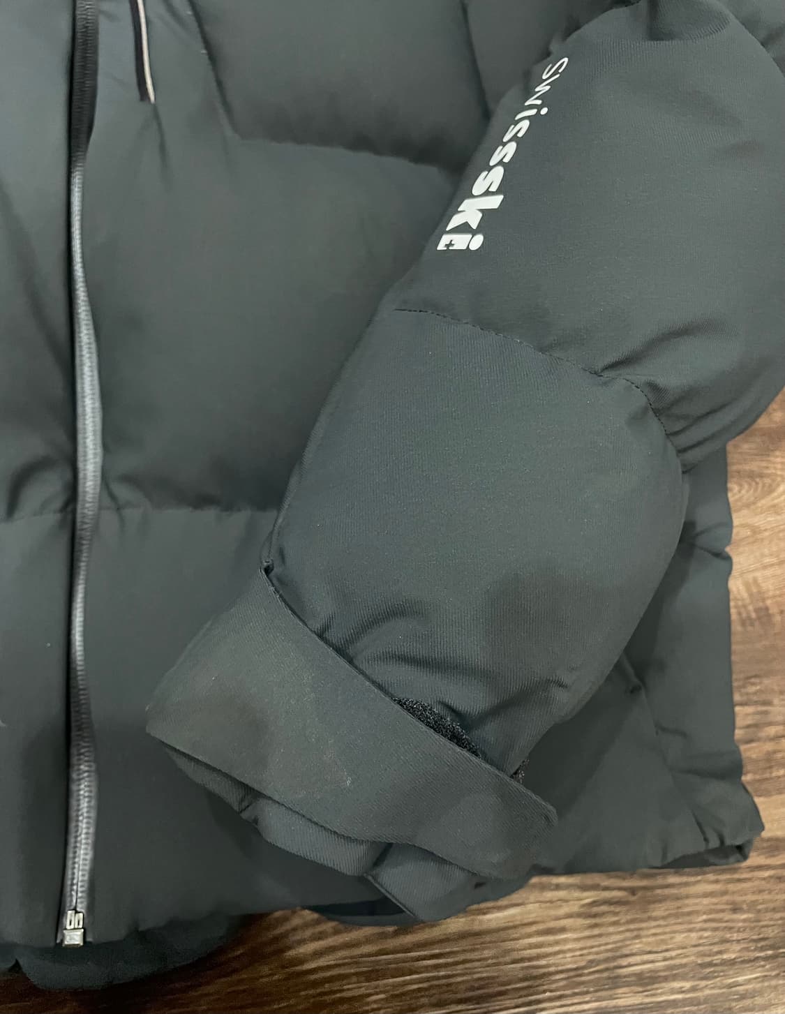 데상트 스위스 스키 팀 덕다운 패딩 점퍼 챠콜 상품이미지4