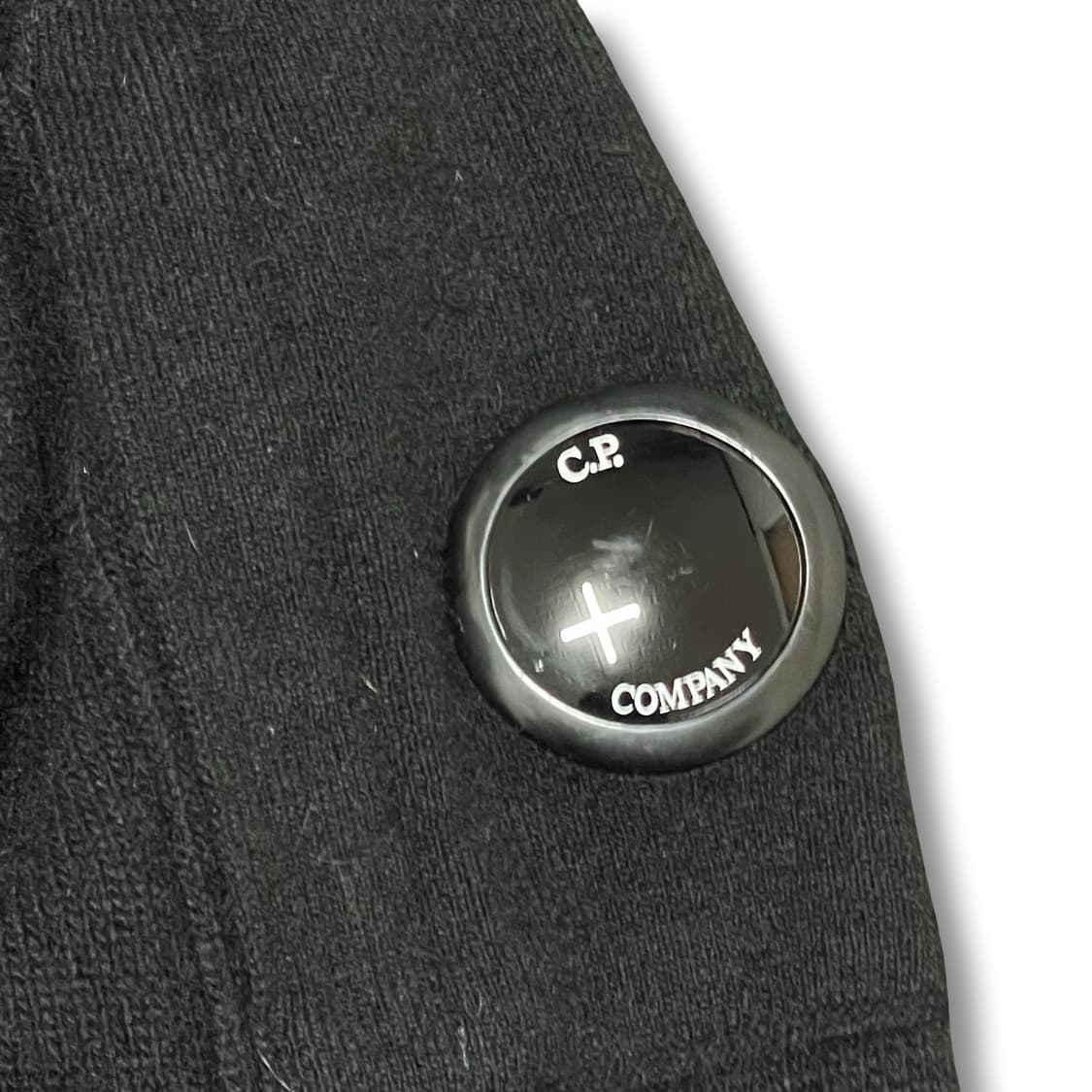 [M] C.P. 컴퍼니 렌즈 와펜 크루넥 니트 씨피컴퍼니 상품이미지4