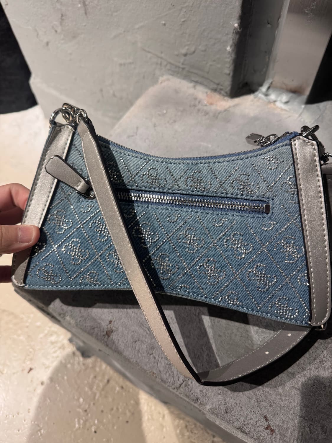 Guess 게스 데님 레더 숄더백  상품이미지6