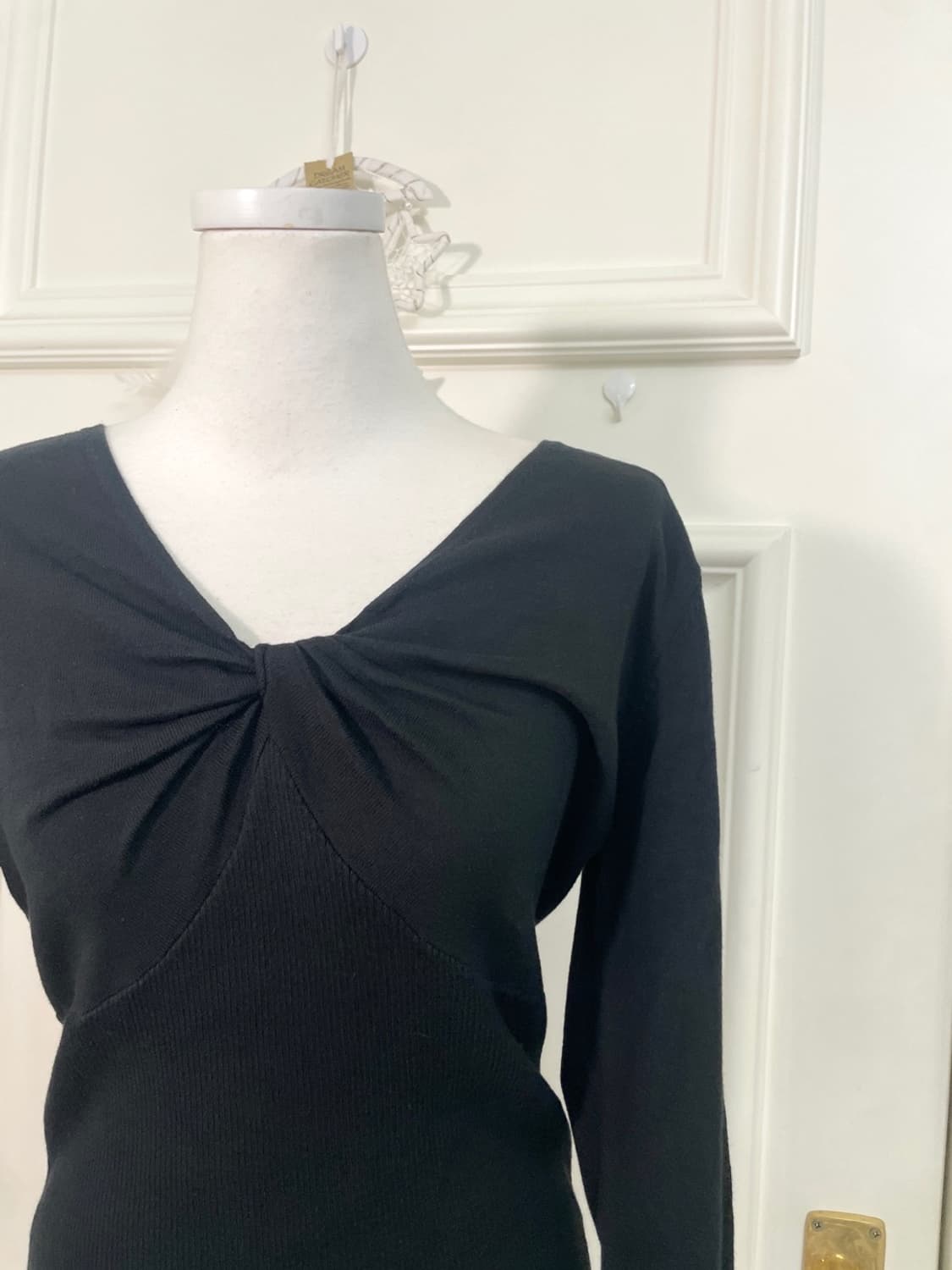 LAURA ASHLEY black bow twist knit top 상품이미지6