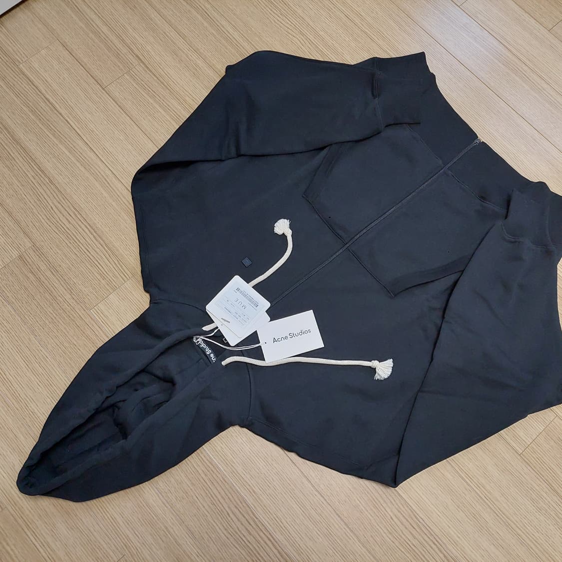 Acne Studios 아크네 스마일 페이스 패치 후드 상품이미지8