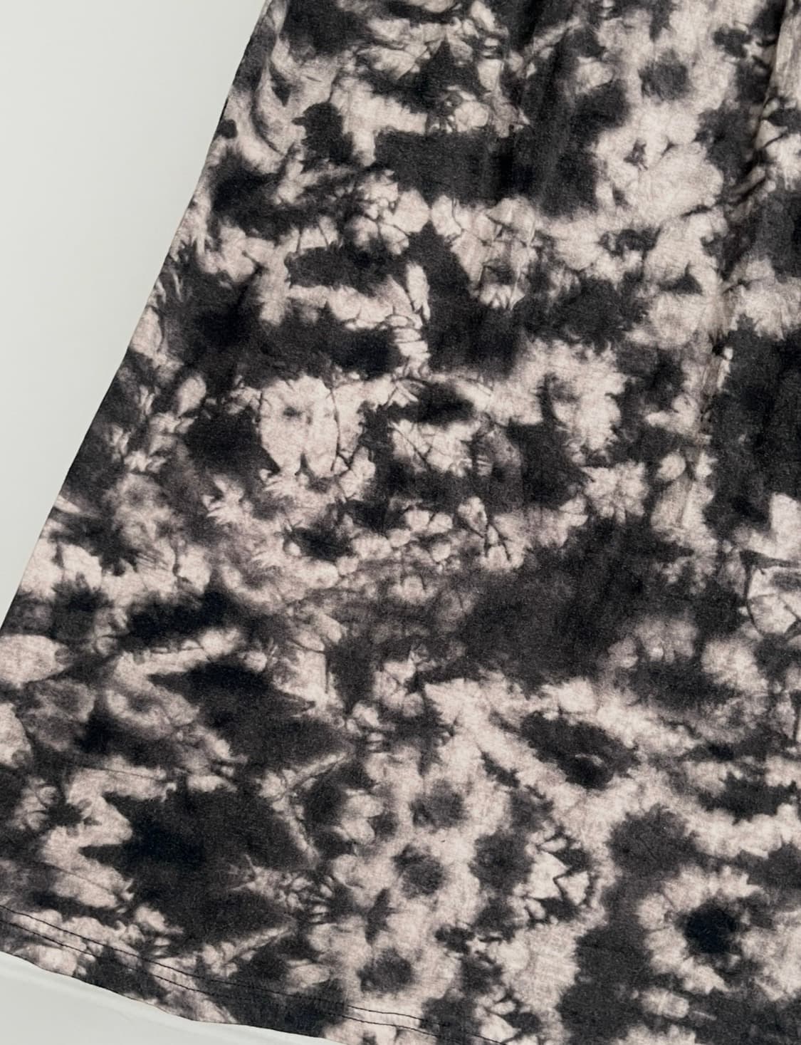 sorridere 블랙 타이다이 롱 스커트 상품이미지3