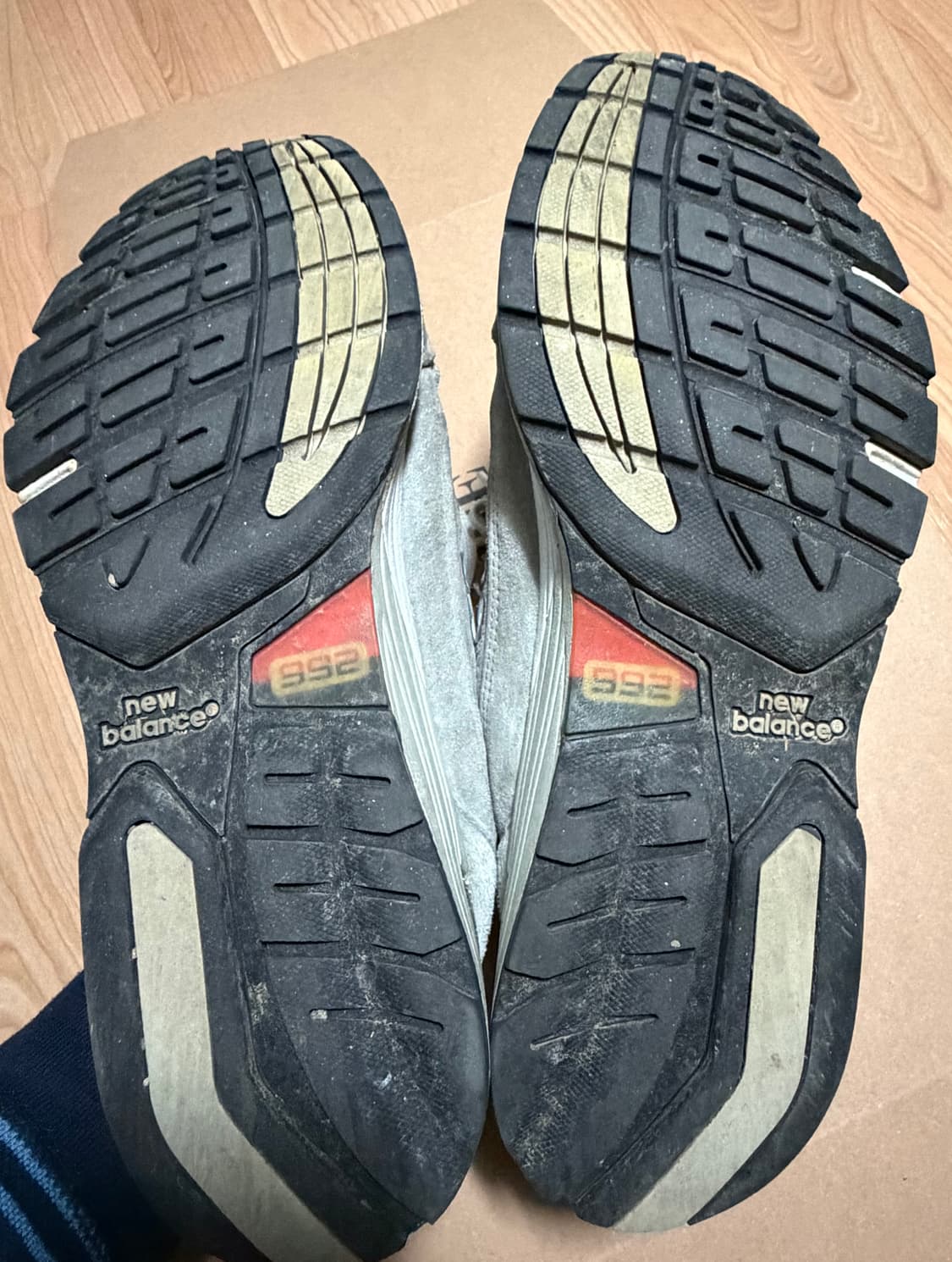 뉴발란스 992 GRAY US9 상품이미지4