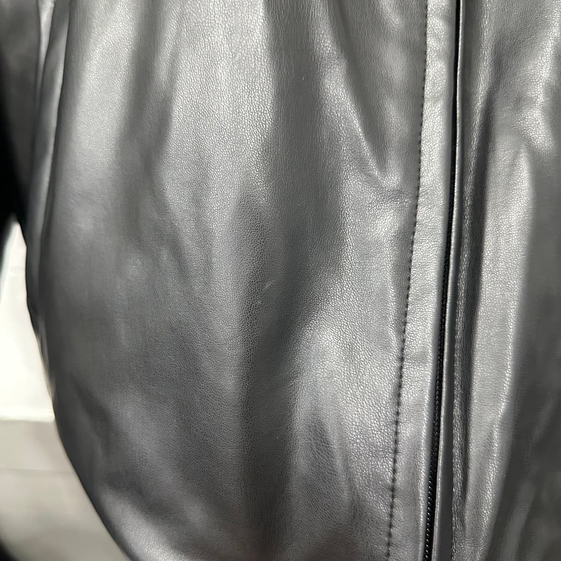 스탠다드에러 레더 패딩 상품이미지5