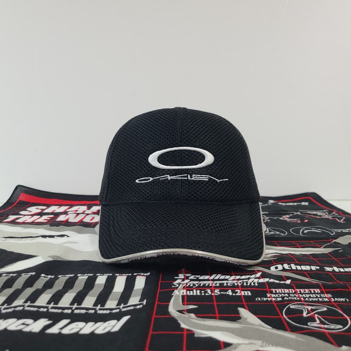 오클리 빈티지 블랙 자수 로고 메쉬 캡 모자 볼캡 상품이미지1