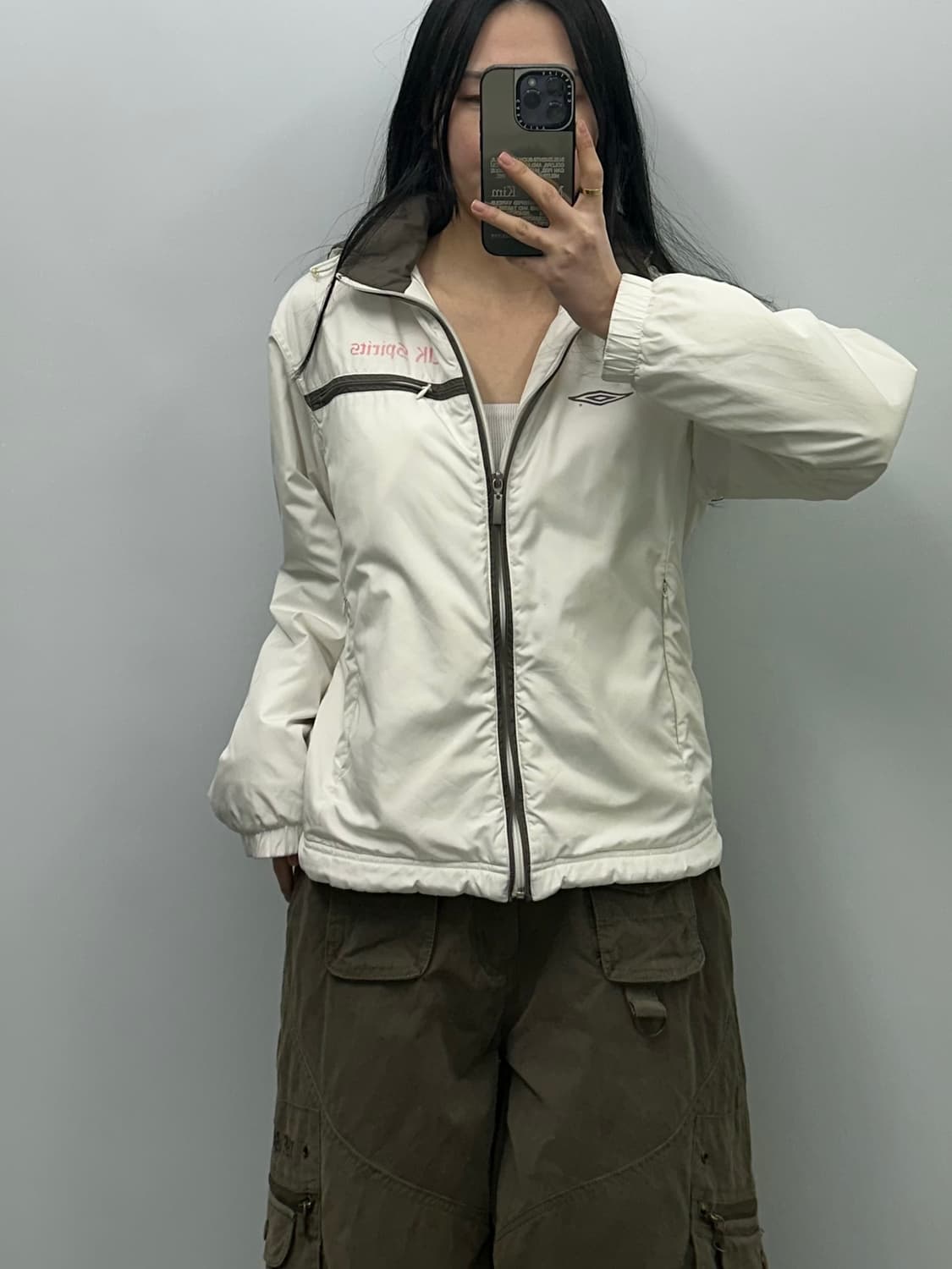 엄브로 로고 화이트 후드 점퍼  상품이미지1