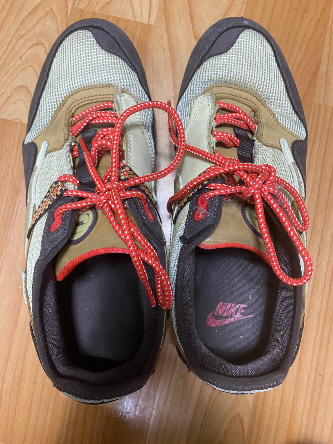 [275]트래비스 스캇 X 나이키 에어 맥스 1 바로크 브라운 상품이미지2