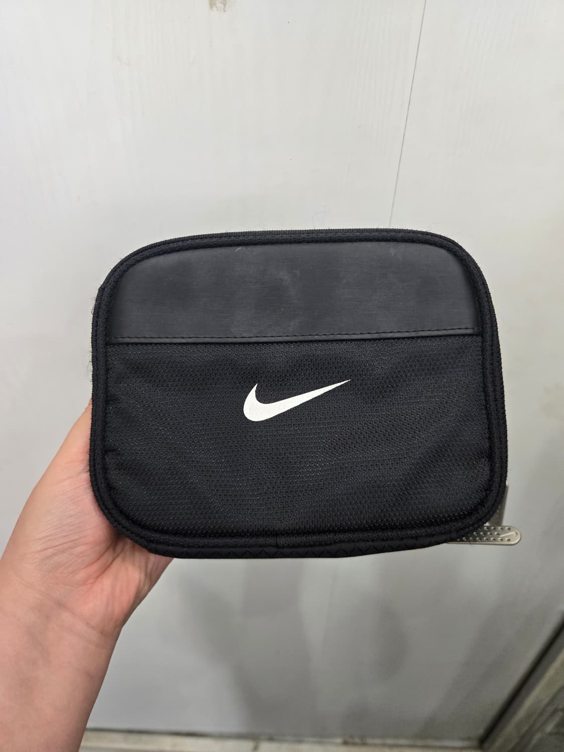 실사용1~2회,남녀공용 )) NIKE GOLF 나이키 골프 미니 파우치백 상품이미지2