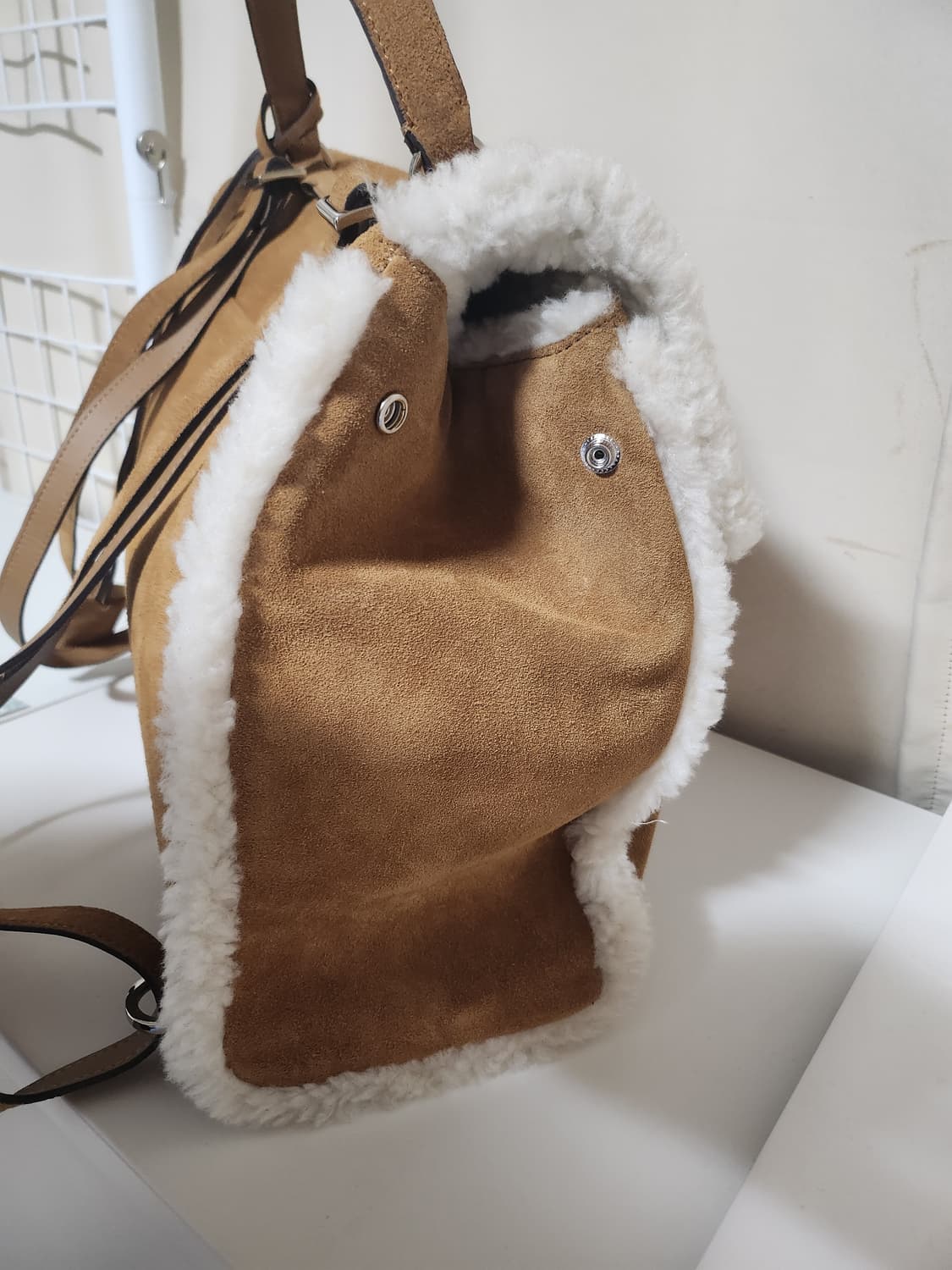 더바넷 woolly 시어링 플랩 백팩 상품이미지7