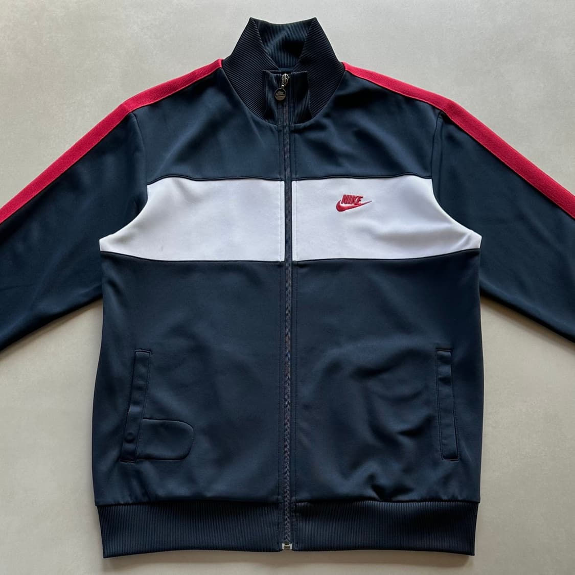 [L]나이키 스우시 사이드라인 트랙탑 져지 상품이미지2