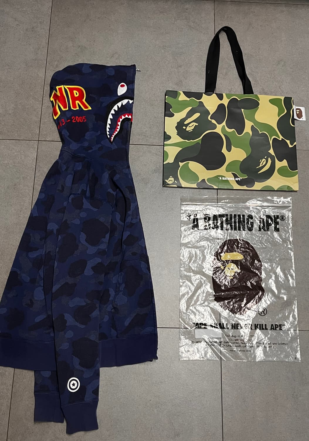 새상품급) 베이프 청계 샤크 후드집업 상품이미지1