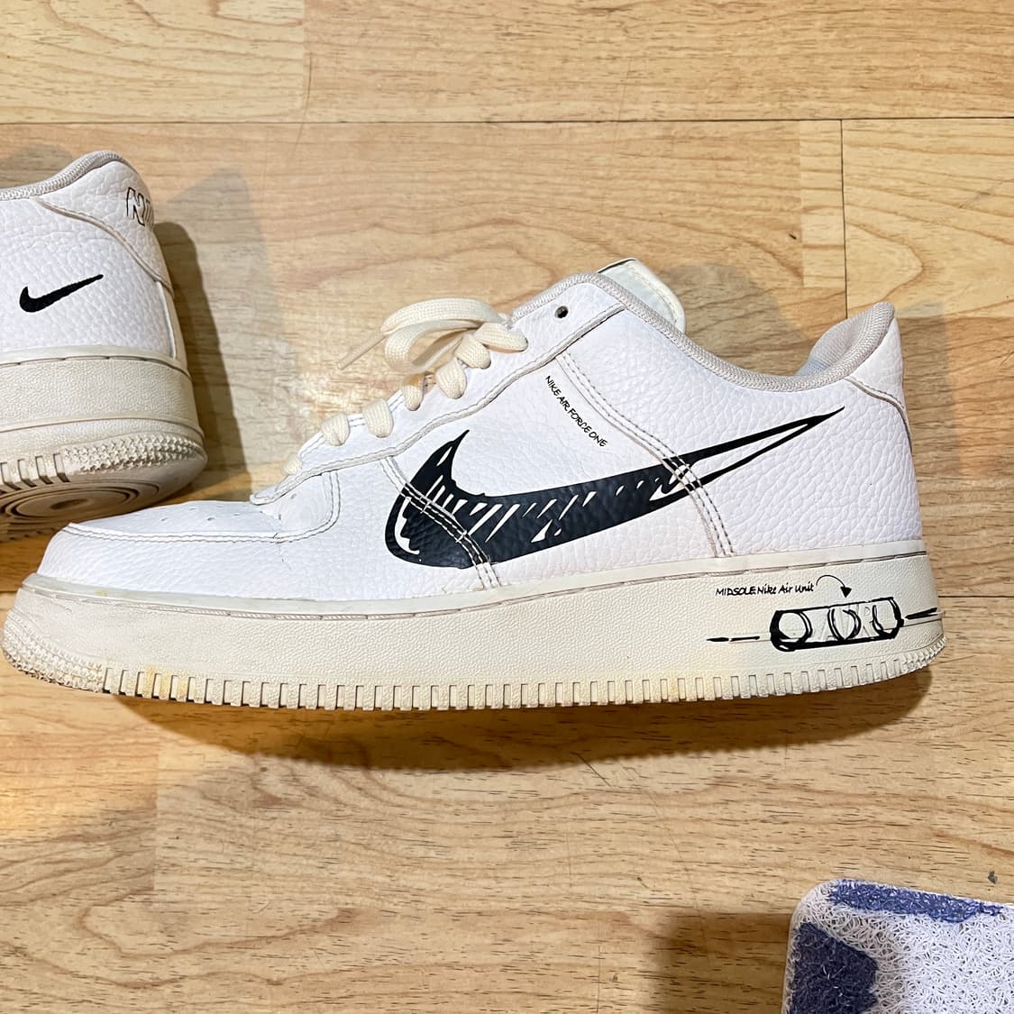 (270mm) 나이키 에어포스1 로우 스케치 화이트 상품이미지4