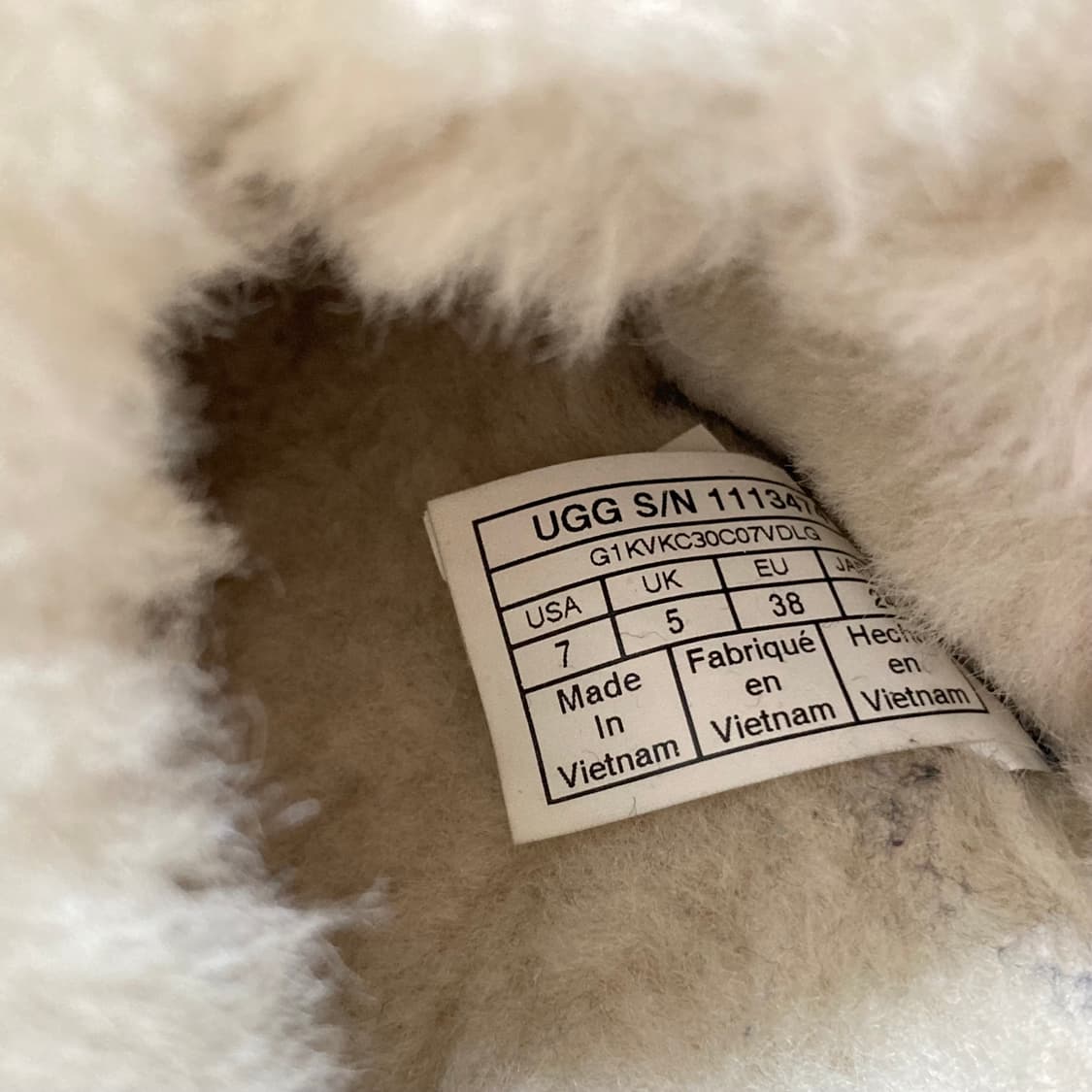 정품) UGG 어그 털 슬리퍼 240 상품이미지5