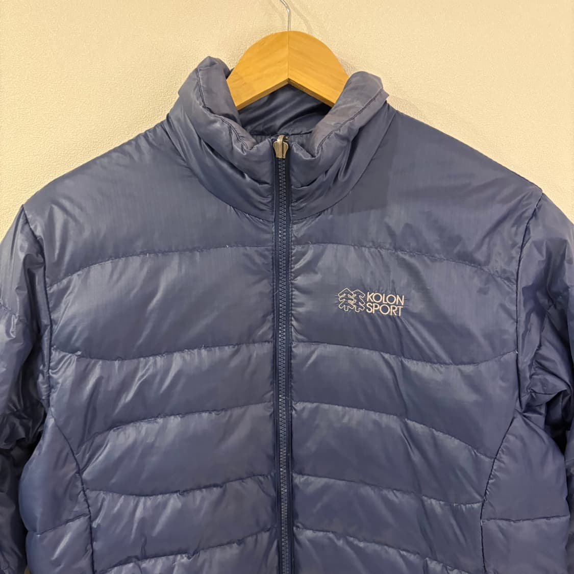 코오롱스포츠 네이비 경량 패딩 자켓 상품이미지2