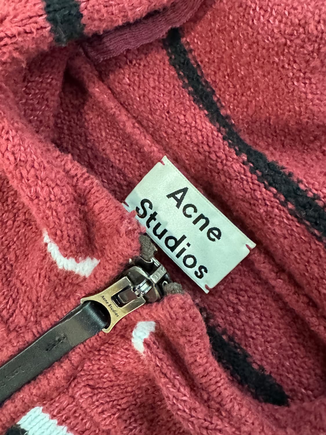 아크네 오버 스트라이프 버건디 니트 집업 M 상품이미지3