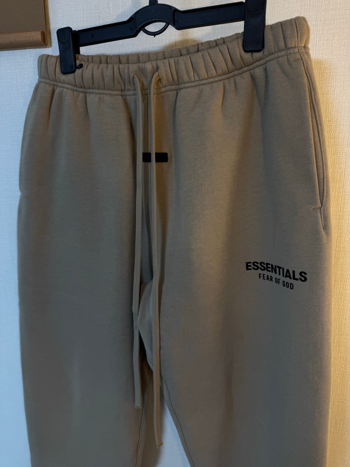 [S]에센셜 피어오브갓 스웻팬츠 데저트 샌드24FW 상품이미지2