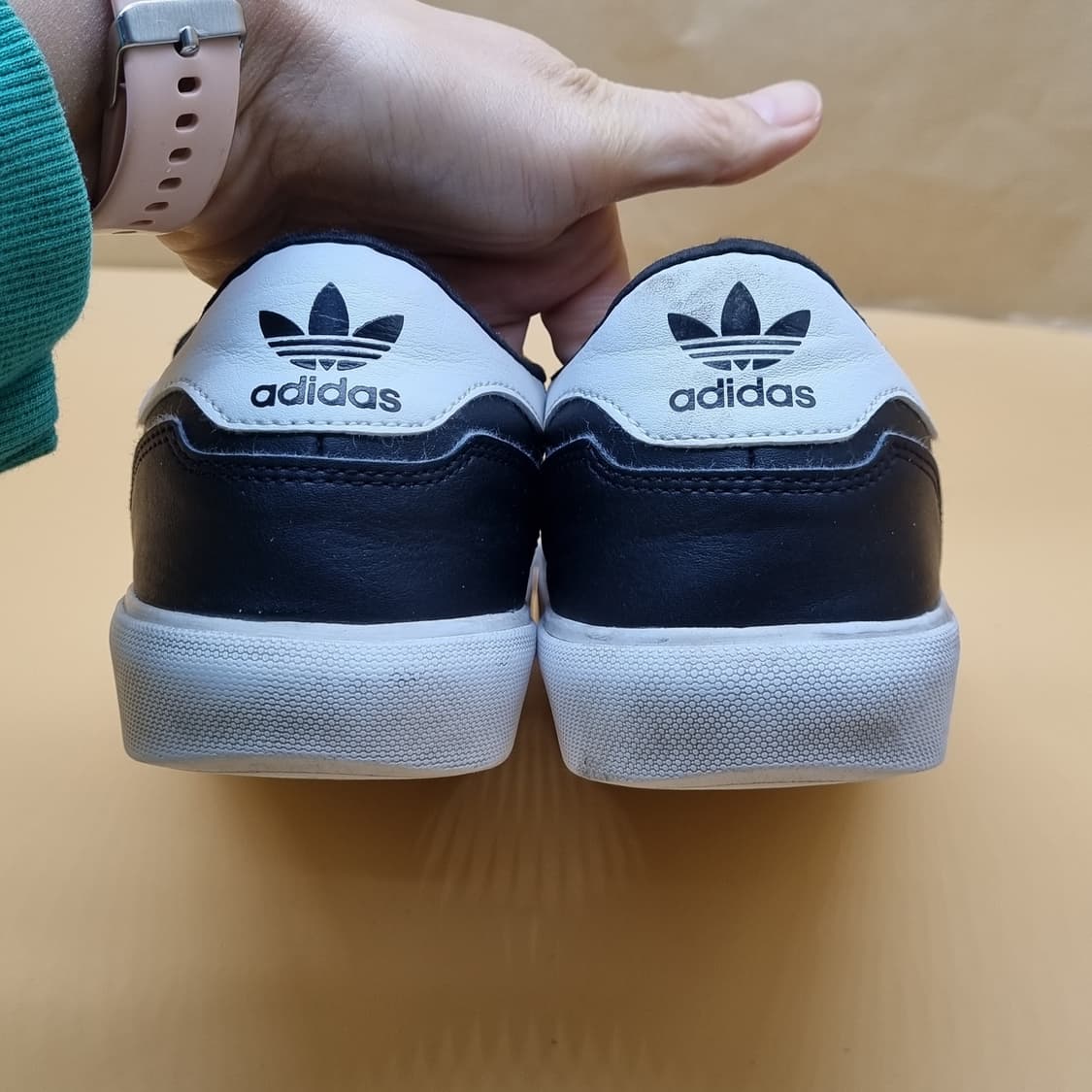 아디다스 아바카 검흰 남성스니커즈265 상품이미지4