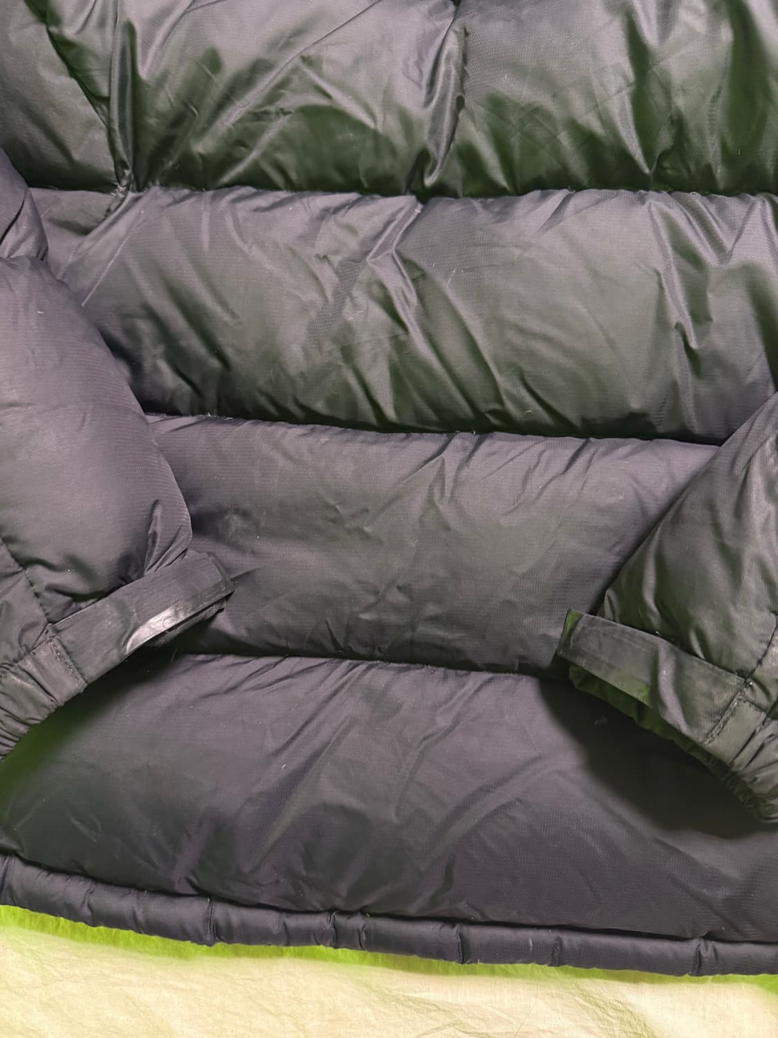 노스페이스 눕시 700 패딩 블랙 105 상품이미지3