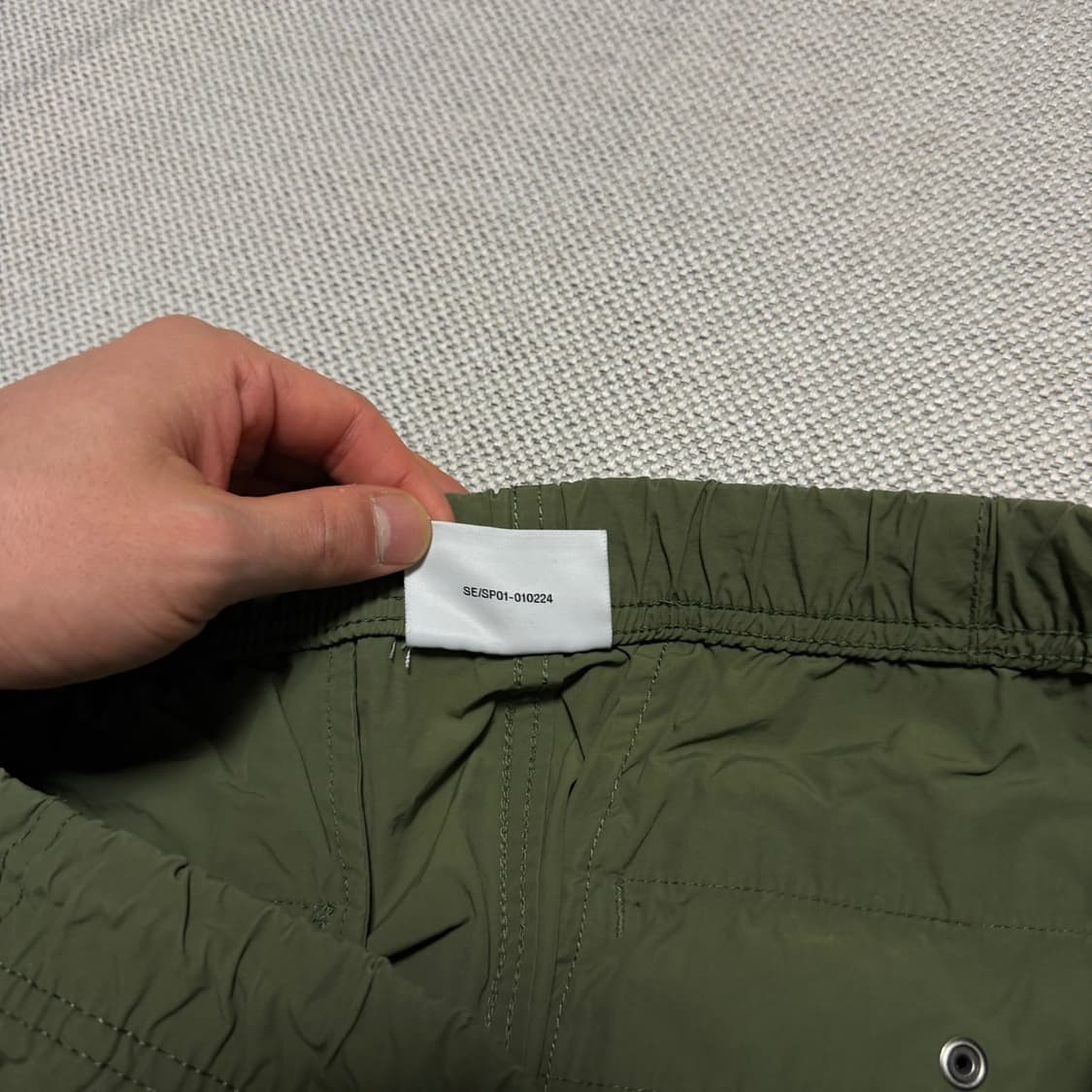 디스이즈네버댓 카키색 나일론 조거팬츠 상품이미지4