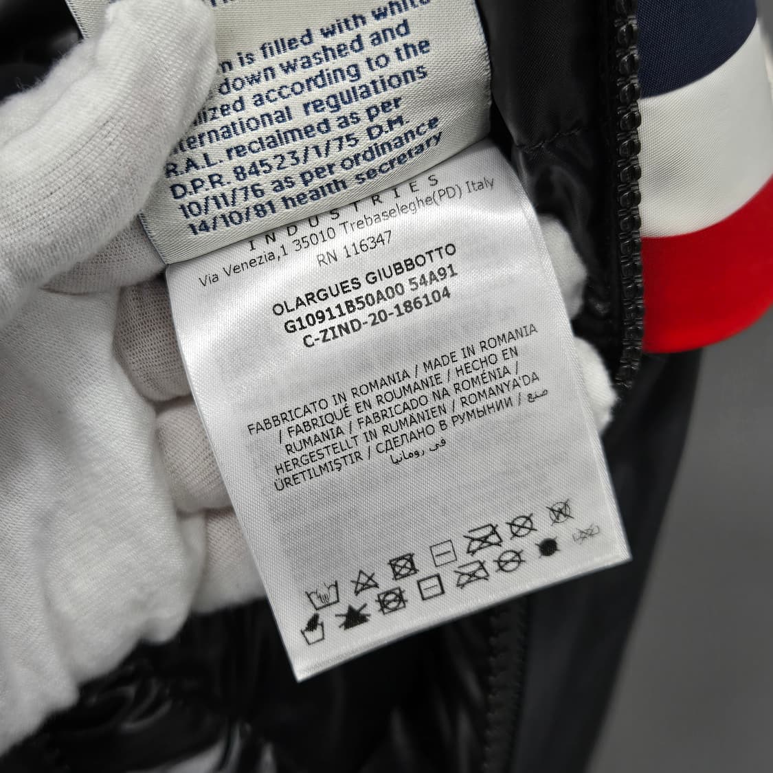 몽클레어 OLARGUES 삼선 빅로고 경량패딩 4사이즈 상품이미지4