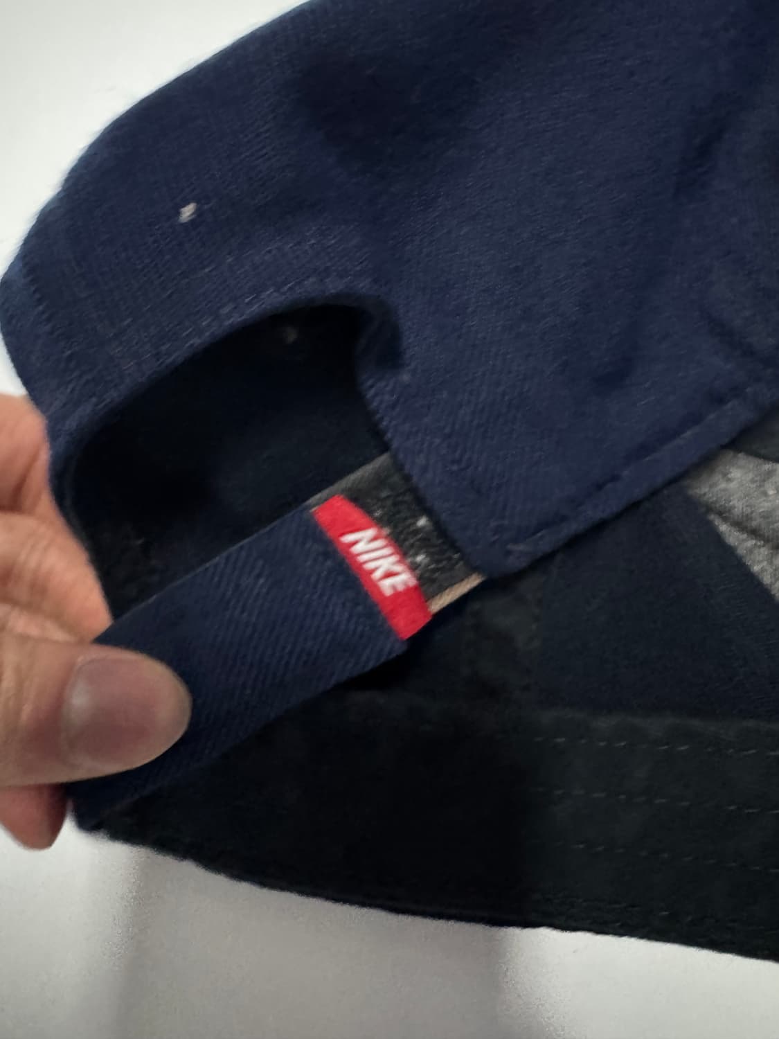 여성 나이키 올드스쿨 스우시 레거시 볼캡 모자 네이비 F 상품이미지5