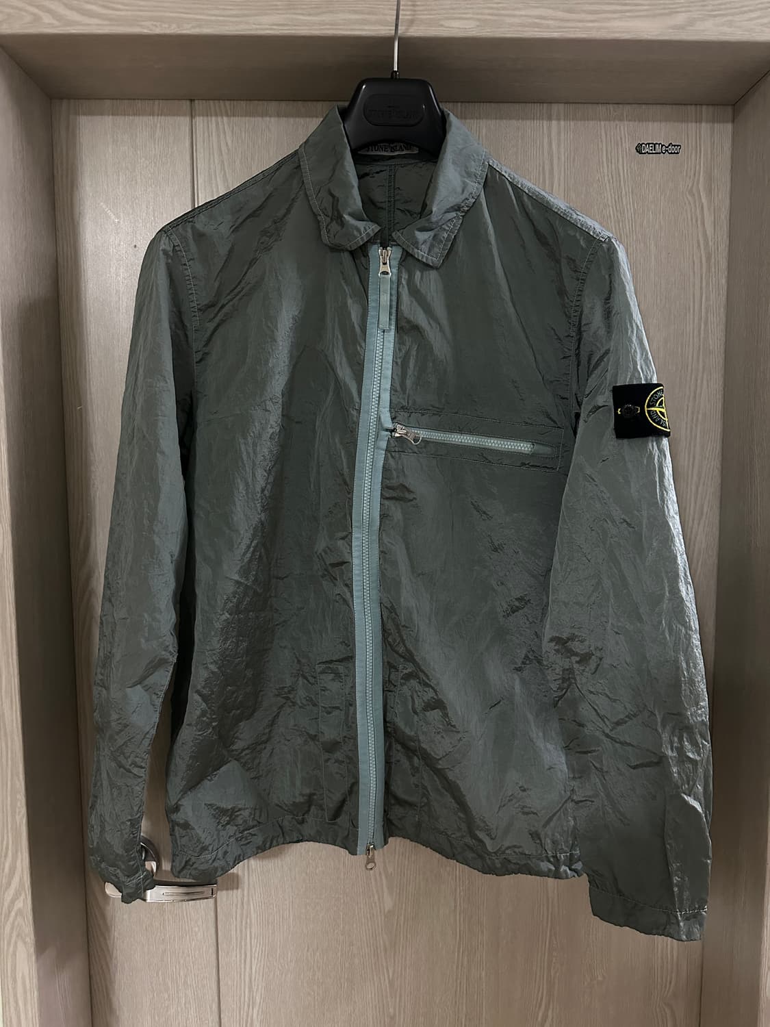 스톤아일랜드 나일론 메탈 오버셔츠 스카이 블루 M 상품이미지1