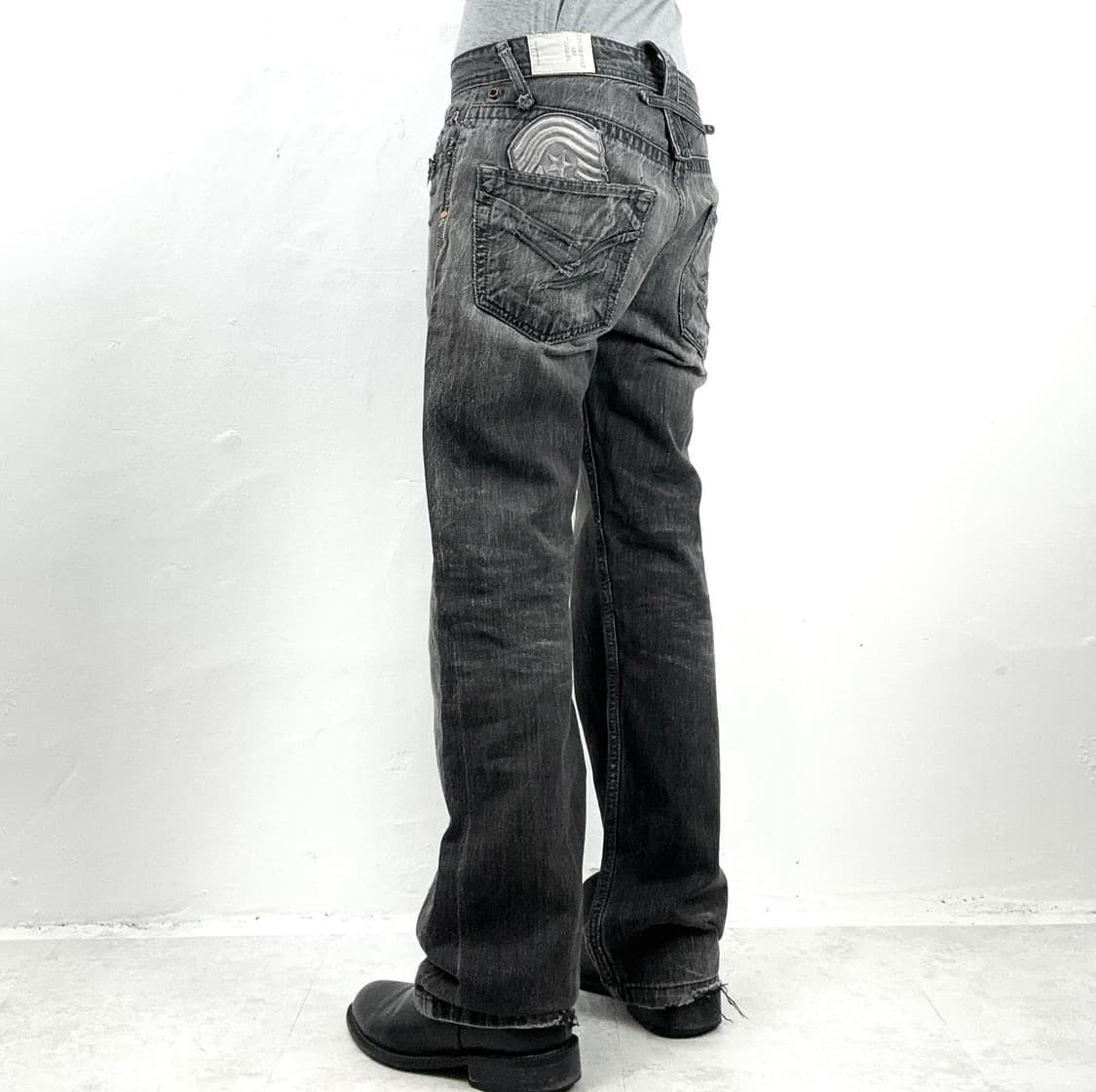 Embroidered Black Wash Bootcut Denim Jea 상품이미지1