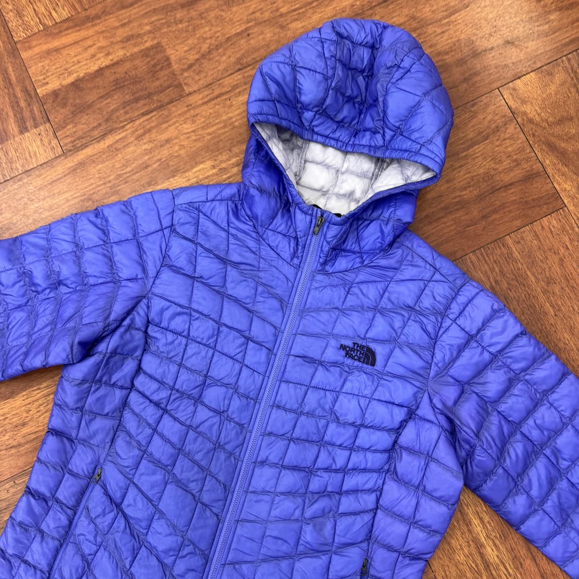 여성용 M(105~110) 노스페이스 써모볼 경량 후드 패딩 자켓  상품이미지3