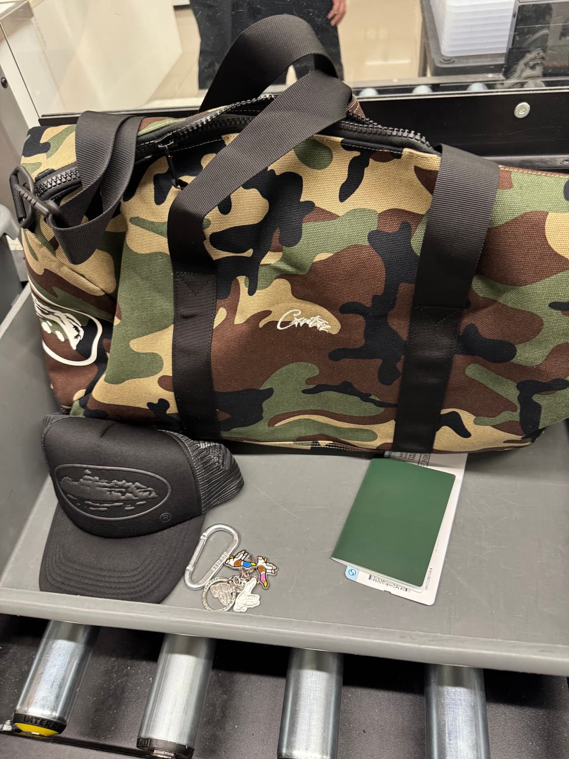 Crtz 코르테이즈 corteiz HMP 더플백 보스턴백 카모 상품이미지2