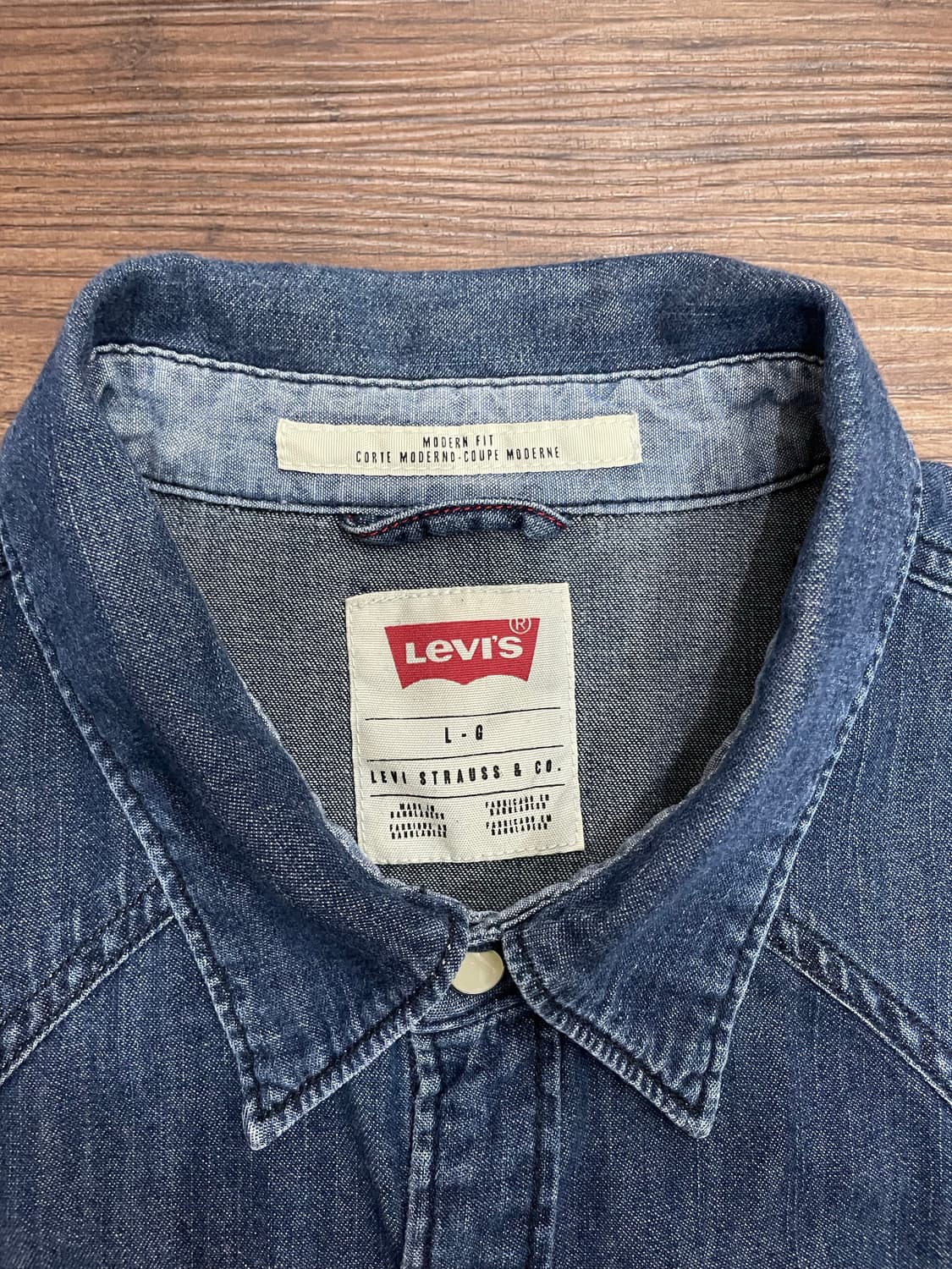 리바이스 Modern Fit 웨스턴 데님 셔츠 상품이미지6