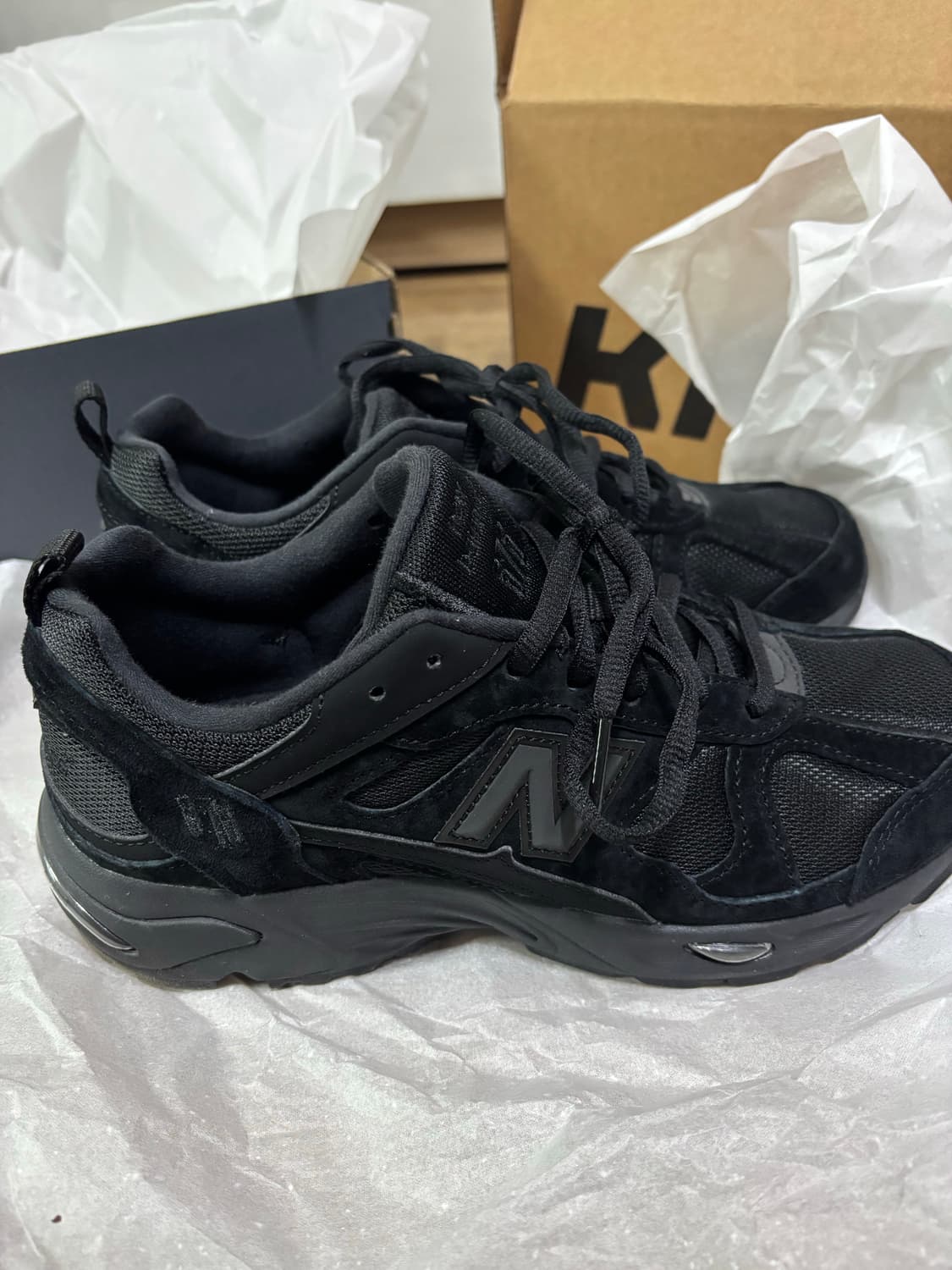 뉴발란스 878 트리플 블랙 235사이즈 상품이미지4