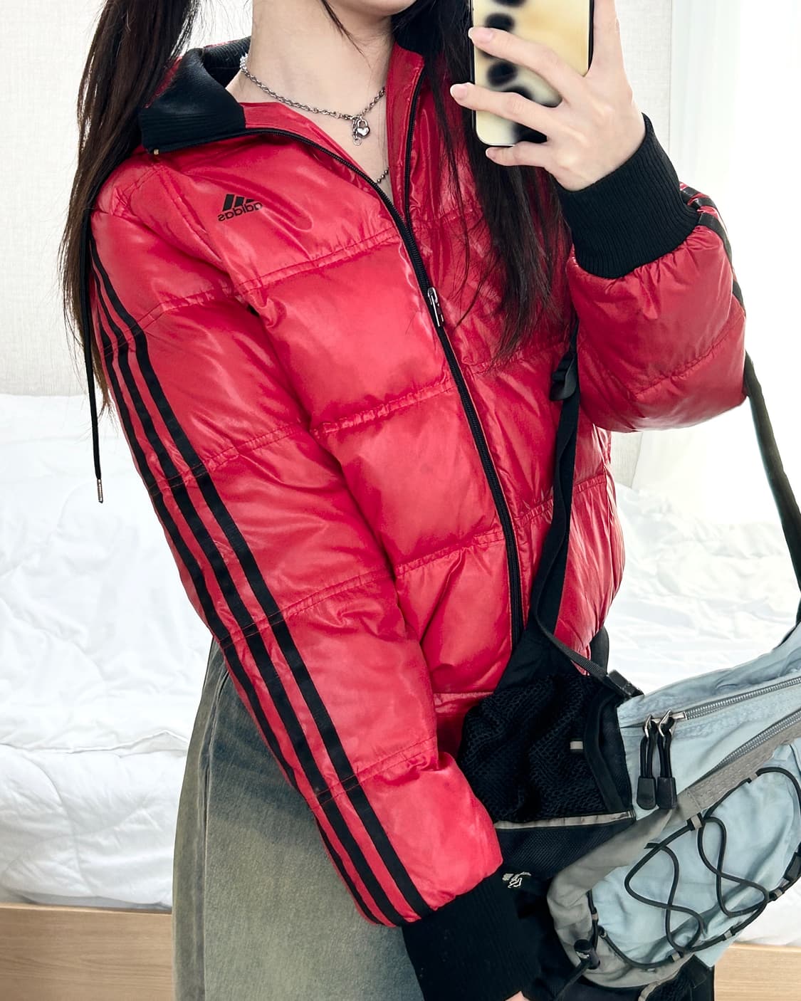 아디다스 레드 삼선 덕다운 패딩 상품이미지2