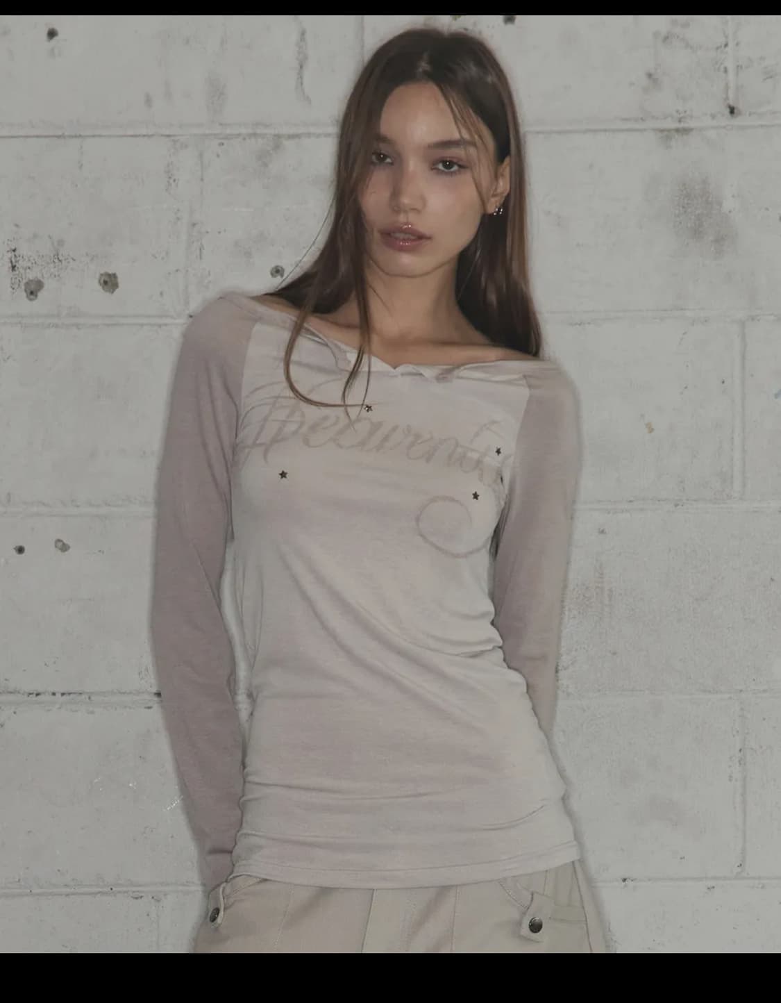 팬시클럽 헤븐리 오프숄더 롱슬리브 (BEIGE) 상품이미지1