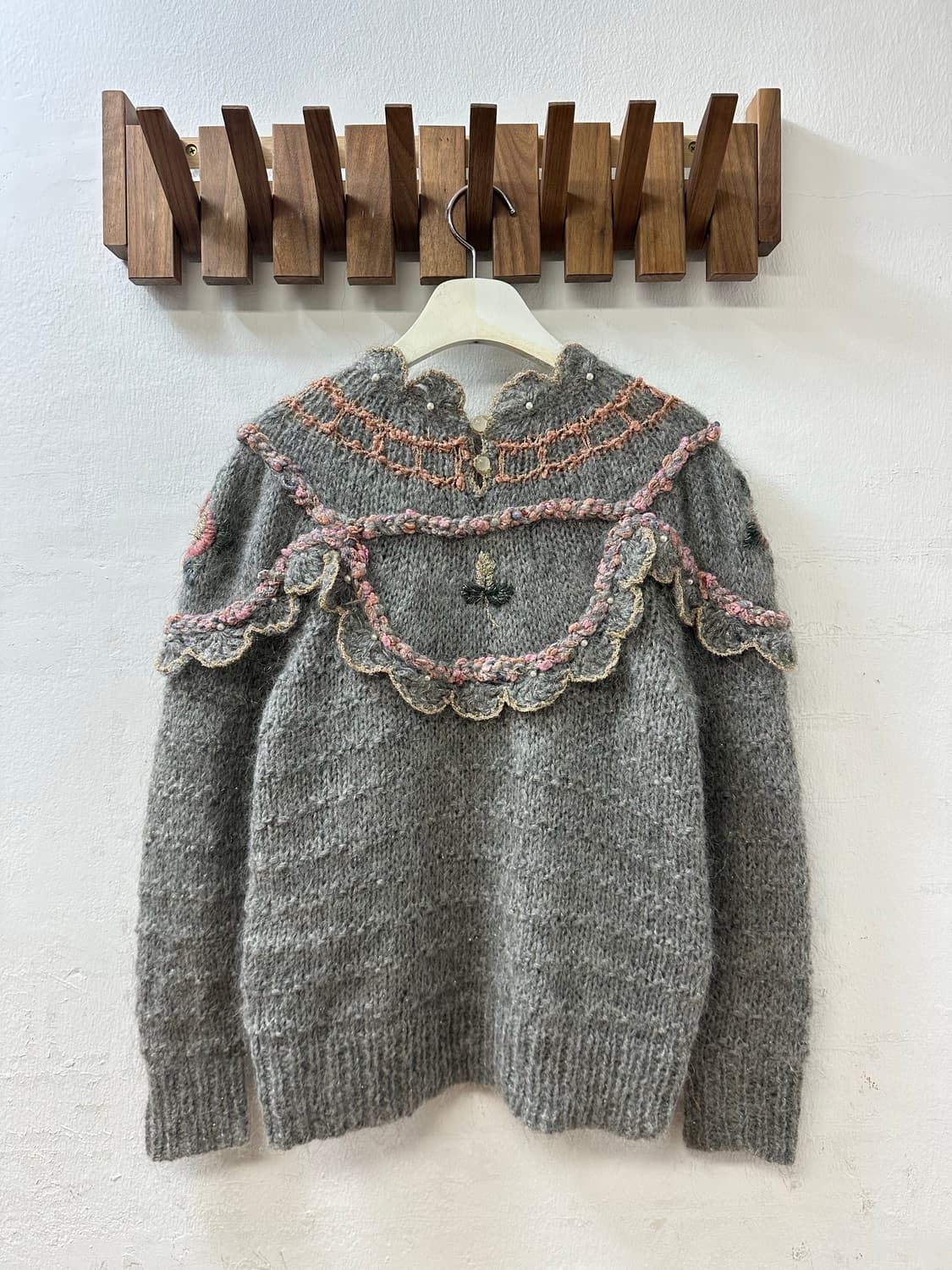 일본빈티지 플라워 자수 디테일 울 니트 풀오버  상품이미지3