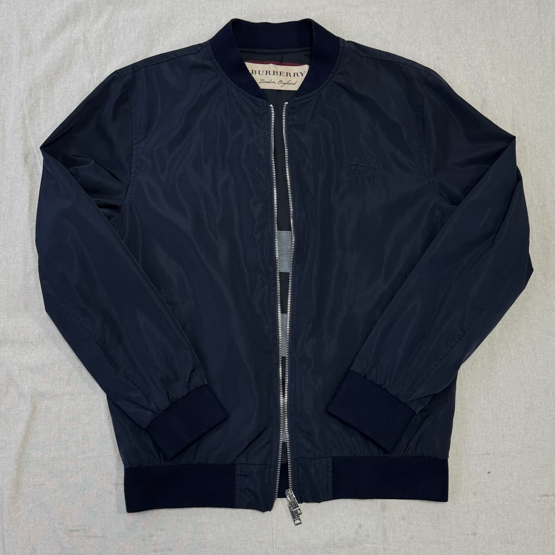 버버리 나일론 자수 투웨이 블루종 XL 상품이미지1