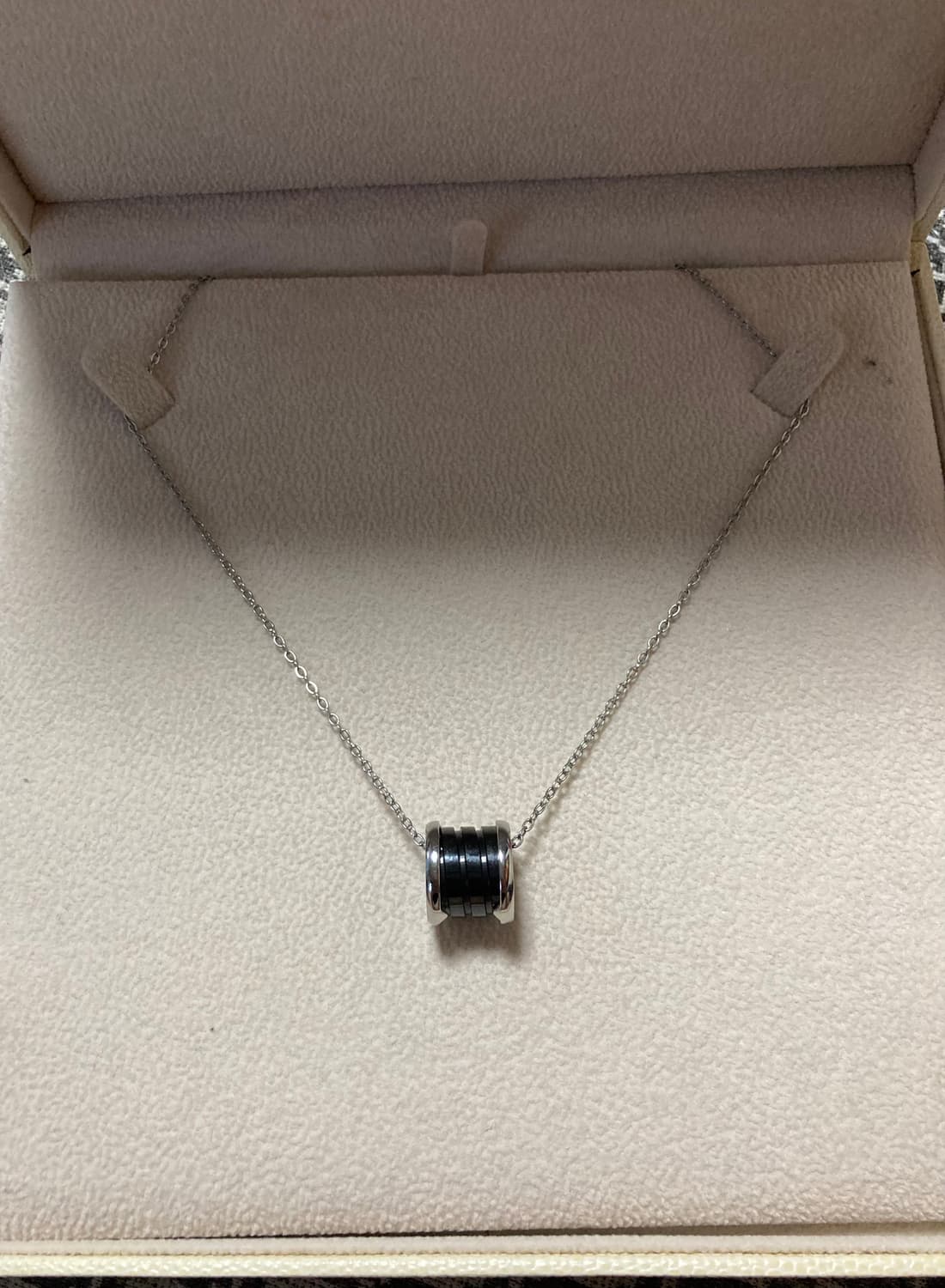 불가리 비제로원 목걸이 상품이미지1