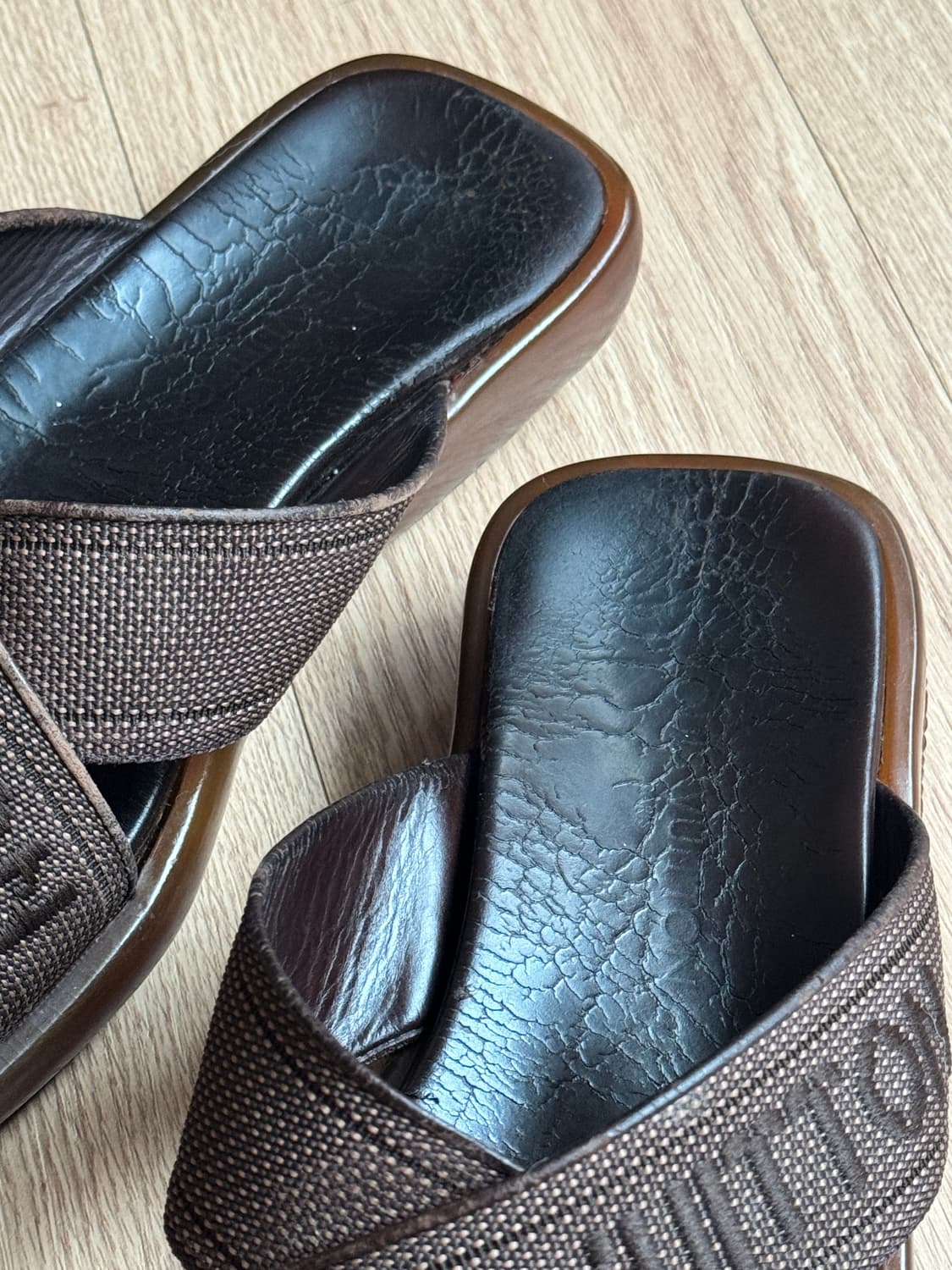 루이비통 비치 샌들 상품이미지3