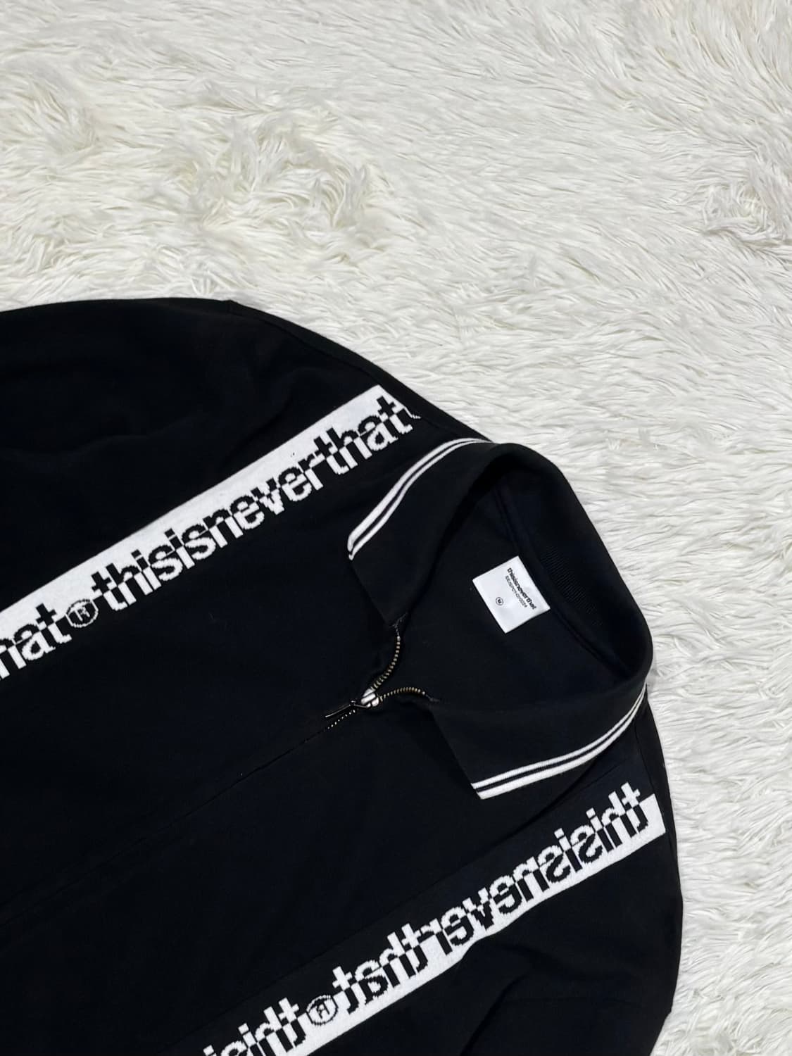 디스이즈네버댓 스펠로고 니트집업 상품이미지4