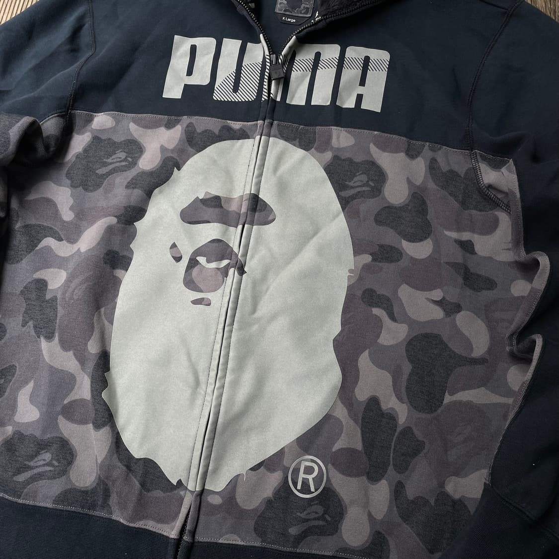 베이프 x 푸마 카모 샤크 후드집업 상품이미지1