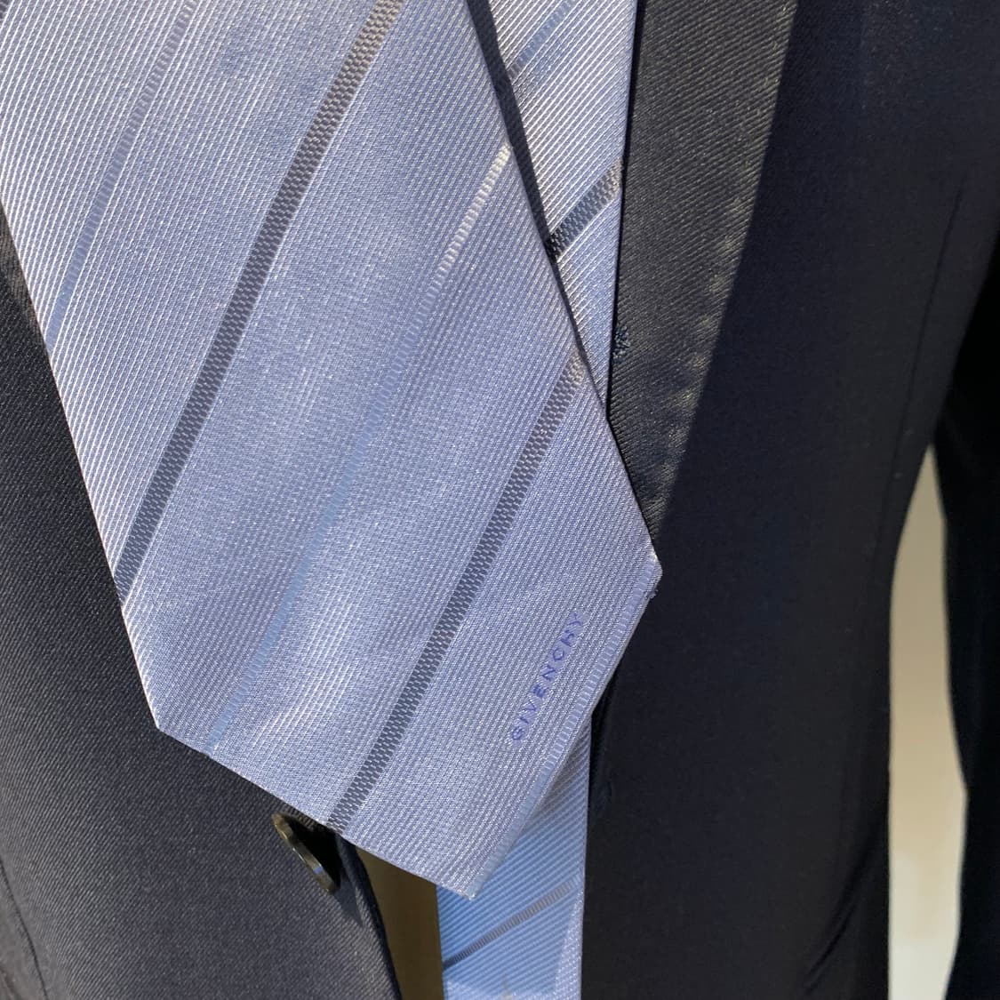 지방시(GIVENCHY) 신형라벨 스트라이프 명품넥타이 B+등급 상품이미지2