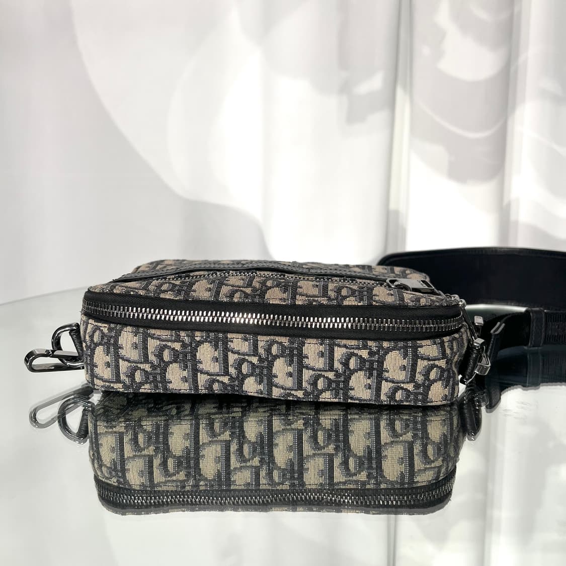 [정품] 디올 오블리크 사파리 메신저백  상품이미지6