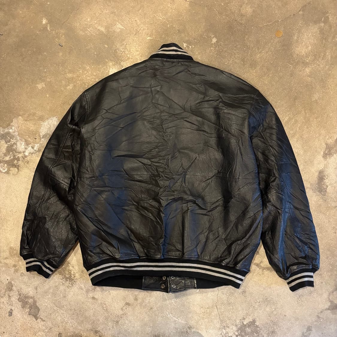 산토리 말츠 레더 바시티 자켓 상품이미지2